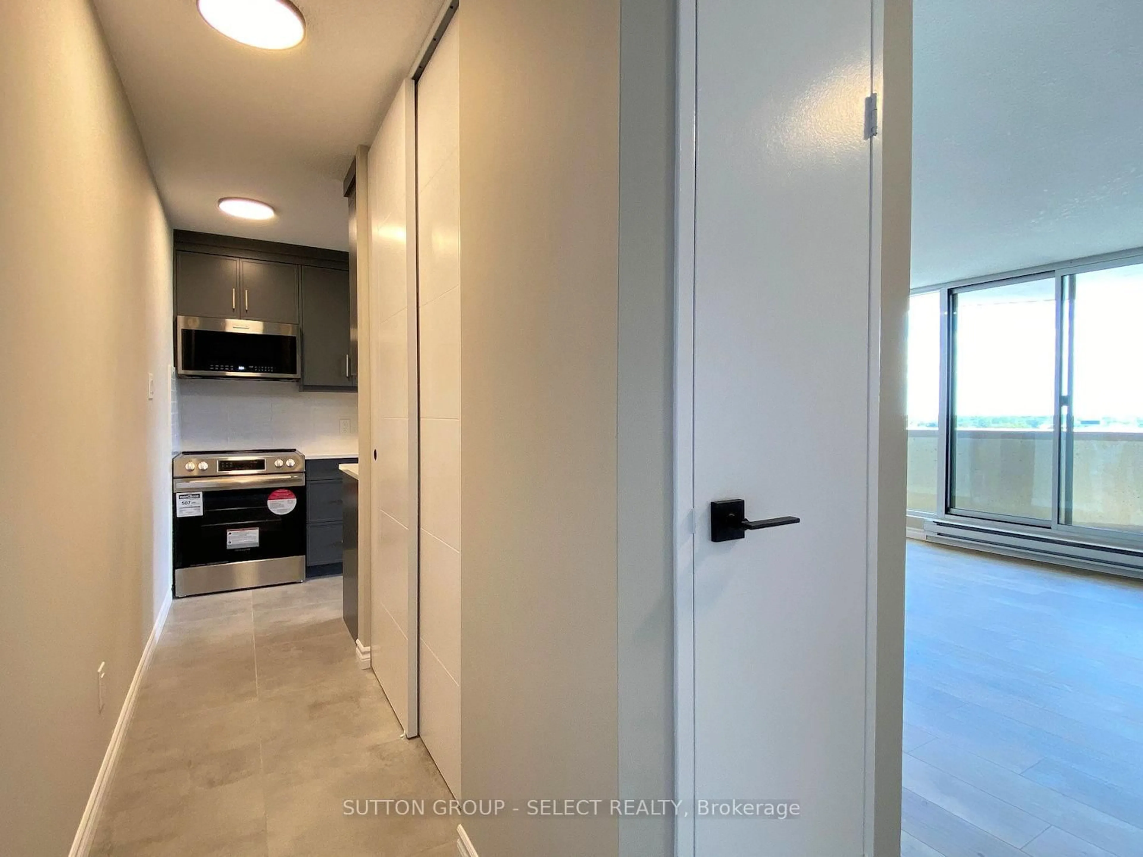 Unknown for 1105 Jalna Blvd #804, London South Ontario N6E 2S9