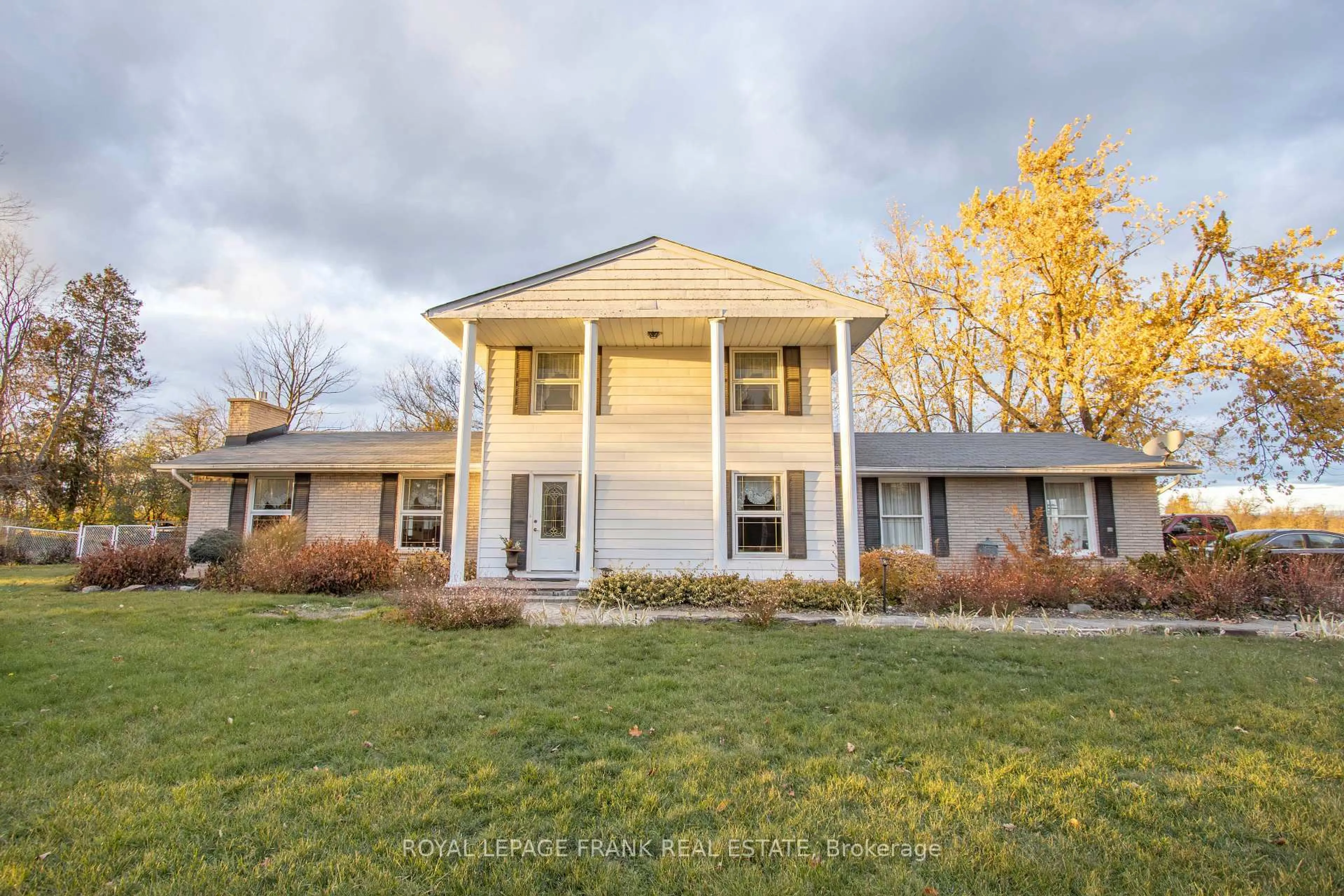 Home with vinyl exterior material, unknown for 350 Cambray Rd, Kawartha Lakes Ontario K9V 4R1