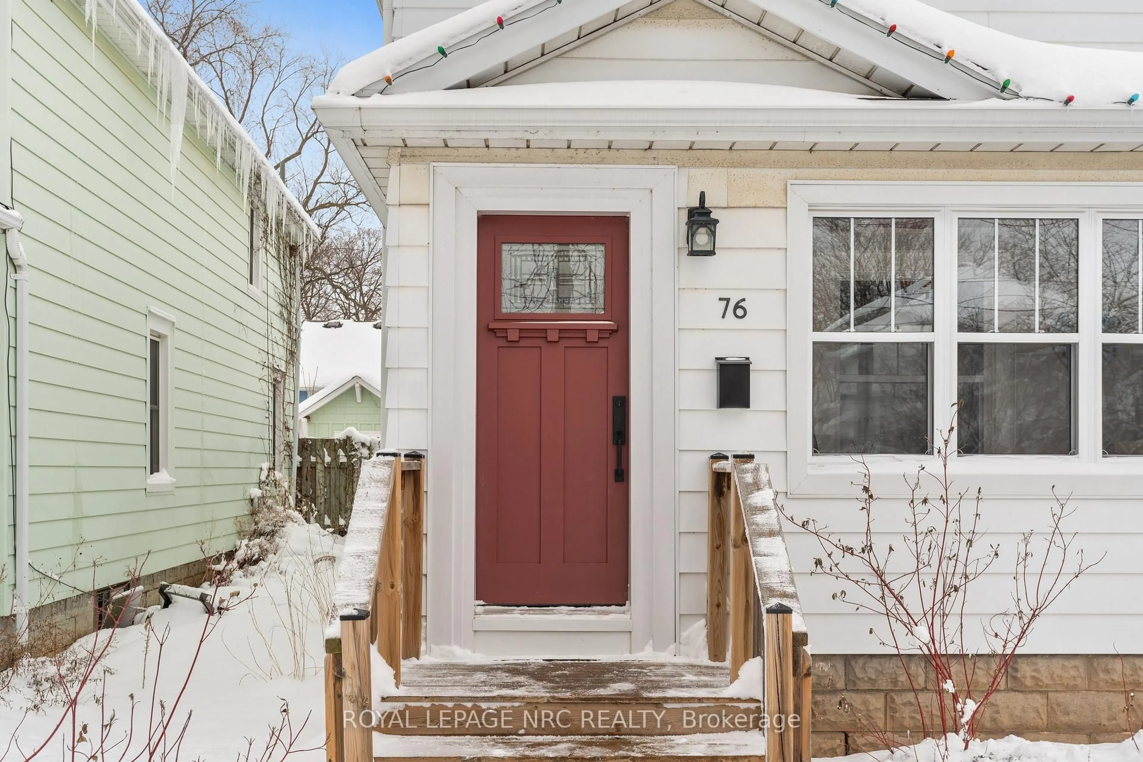 Unknown for 76 Henry St, St. Catharines Ontario L2R 5V2