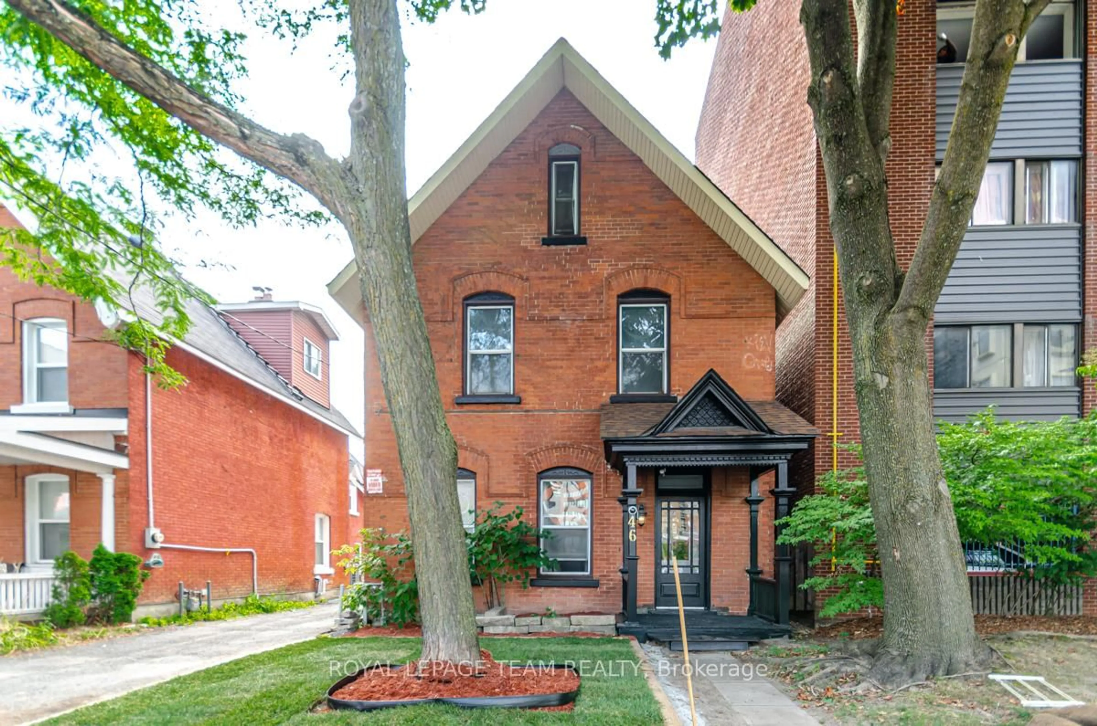 Home with brick exterior material, street for 46 James St, Ottawa Ontario K2P 0T6