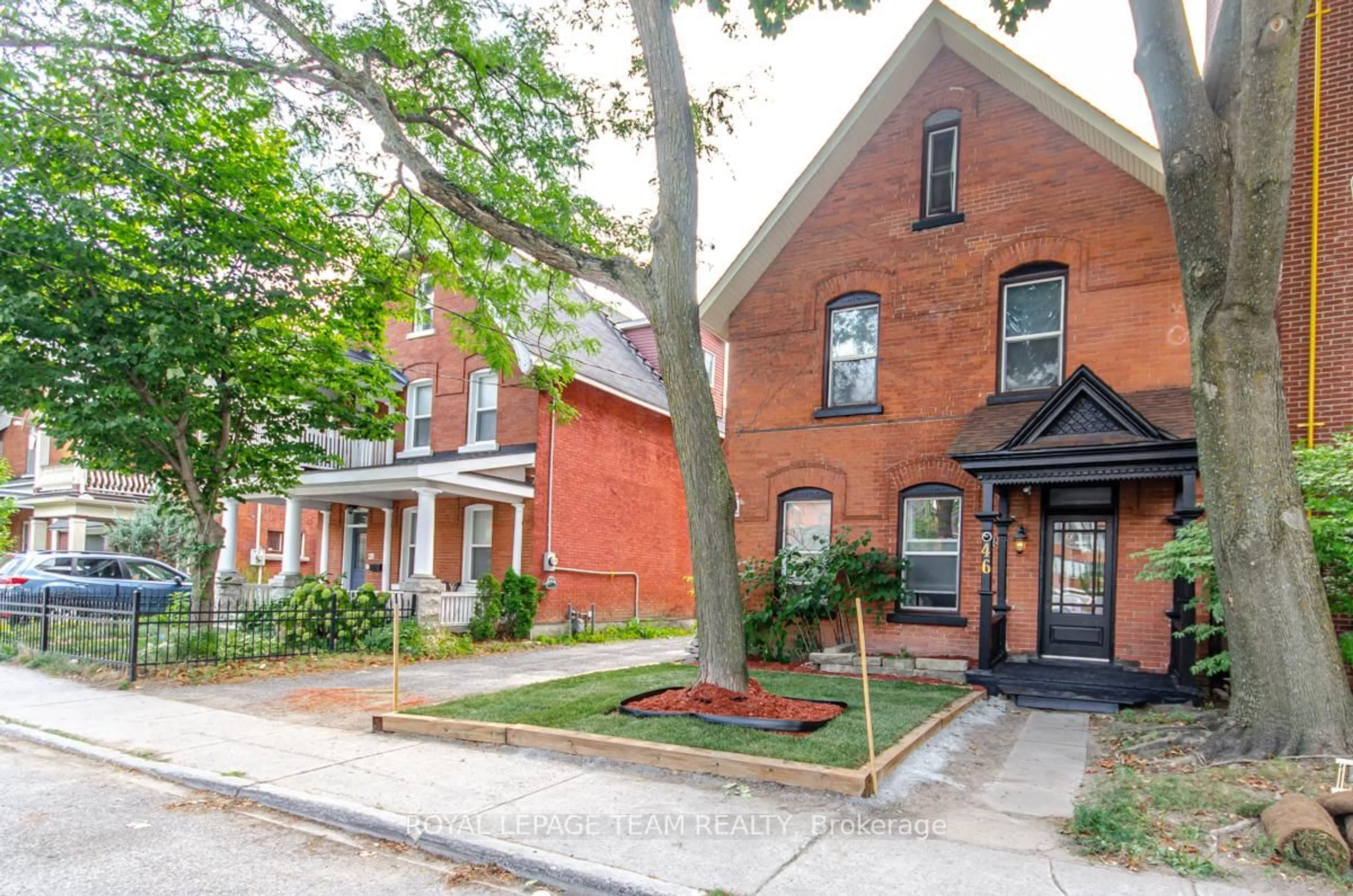 Home with brick exterior material, street for 46 James St, Ottawa Ontario K2P 0T6