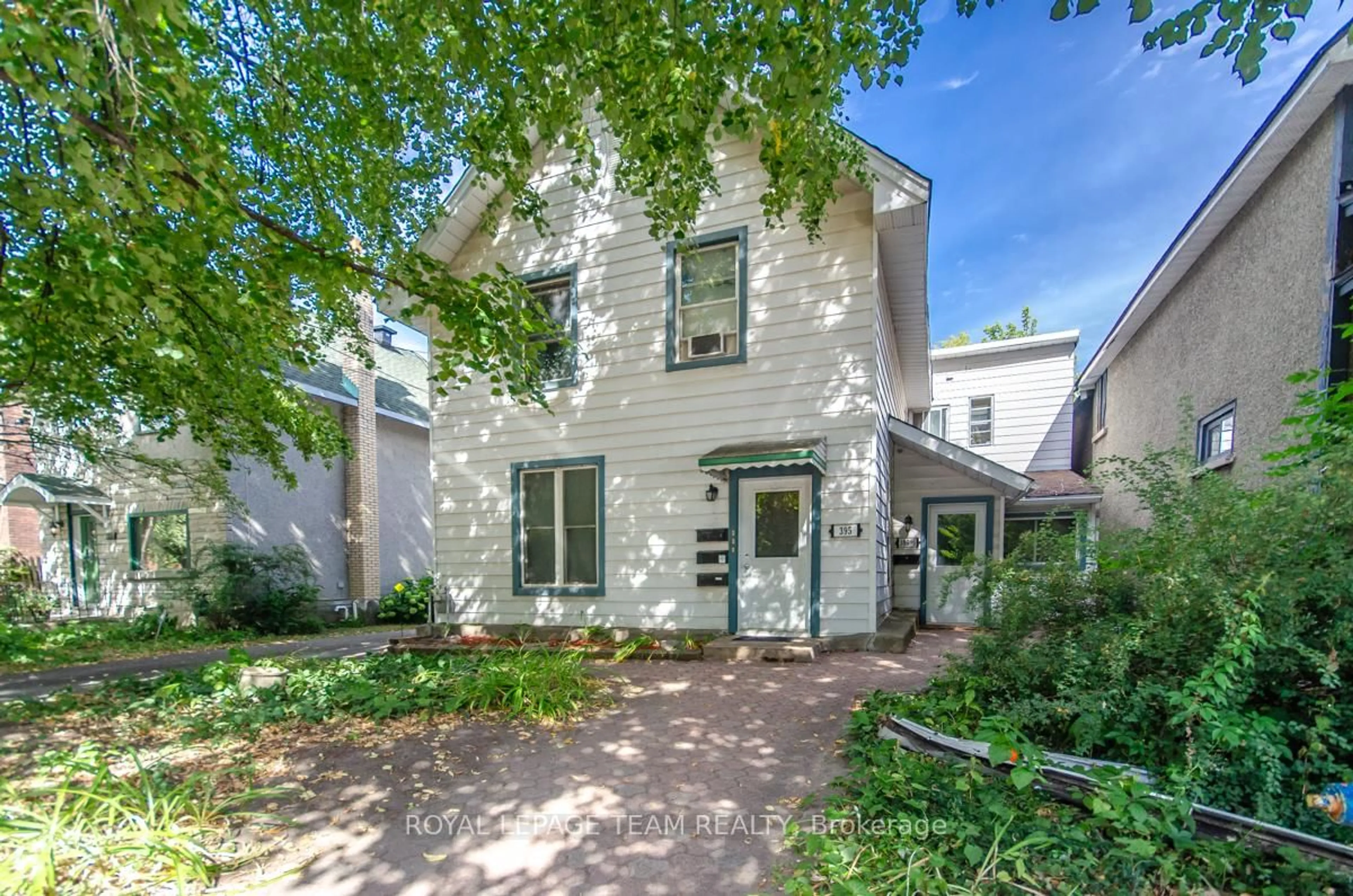 Home with brick exterior material, street for 395 Mcleod St, Ottawa Ontario K2P 1A5