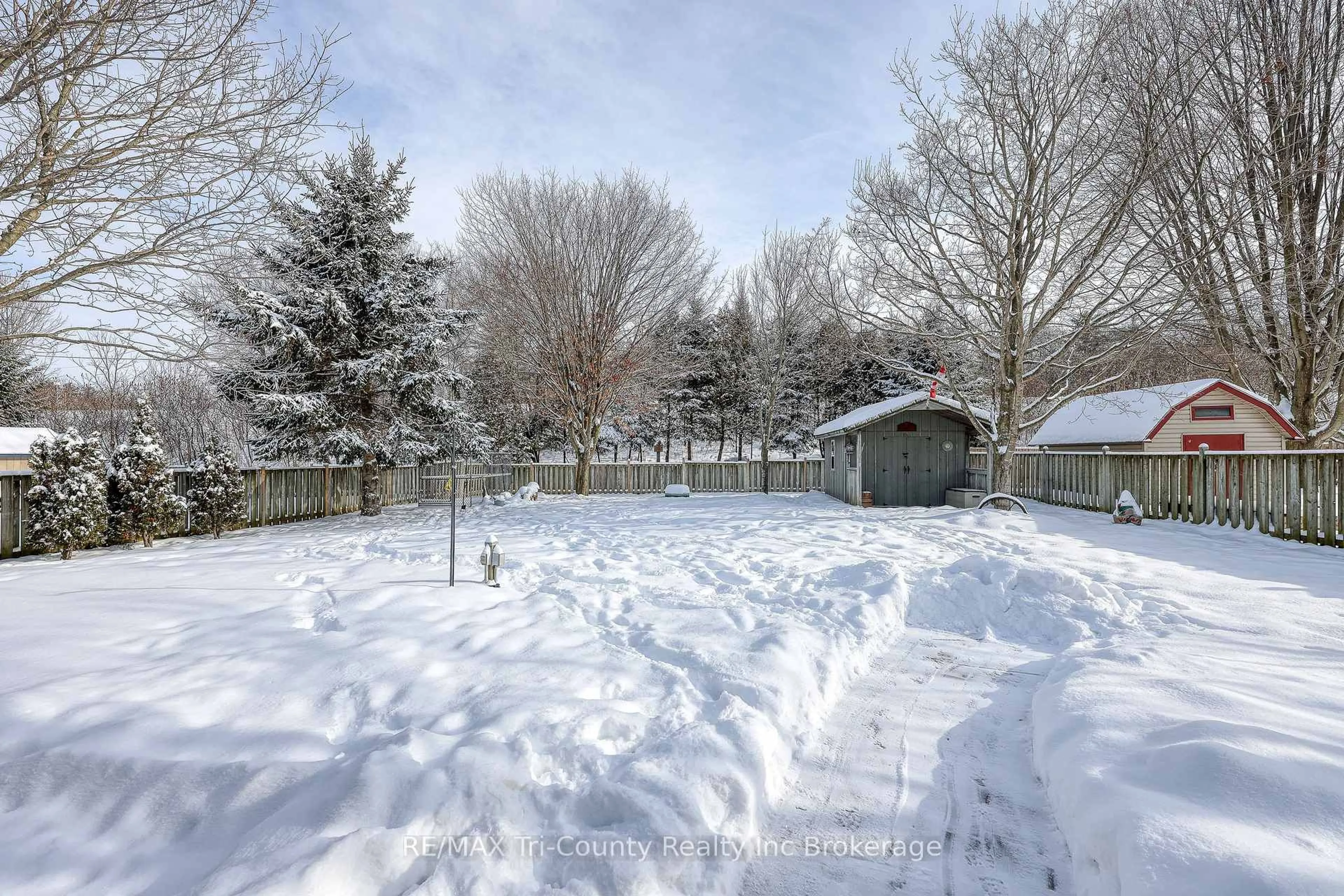 Shed for 24 Lorraine Ave, Tillsonburg Ontario N4G 4V3