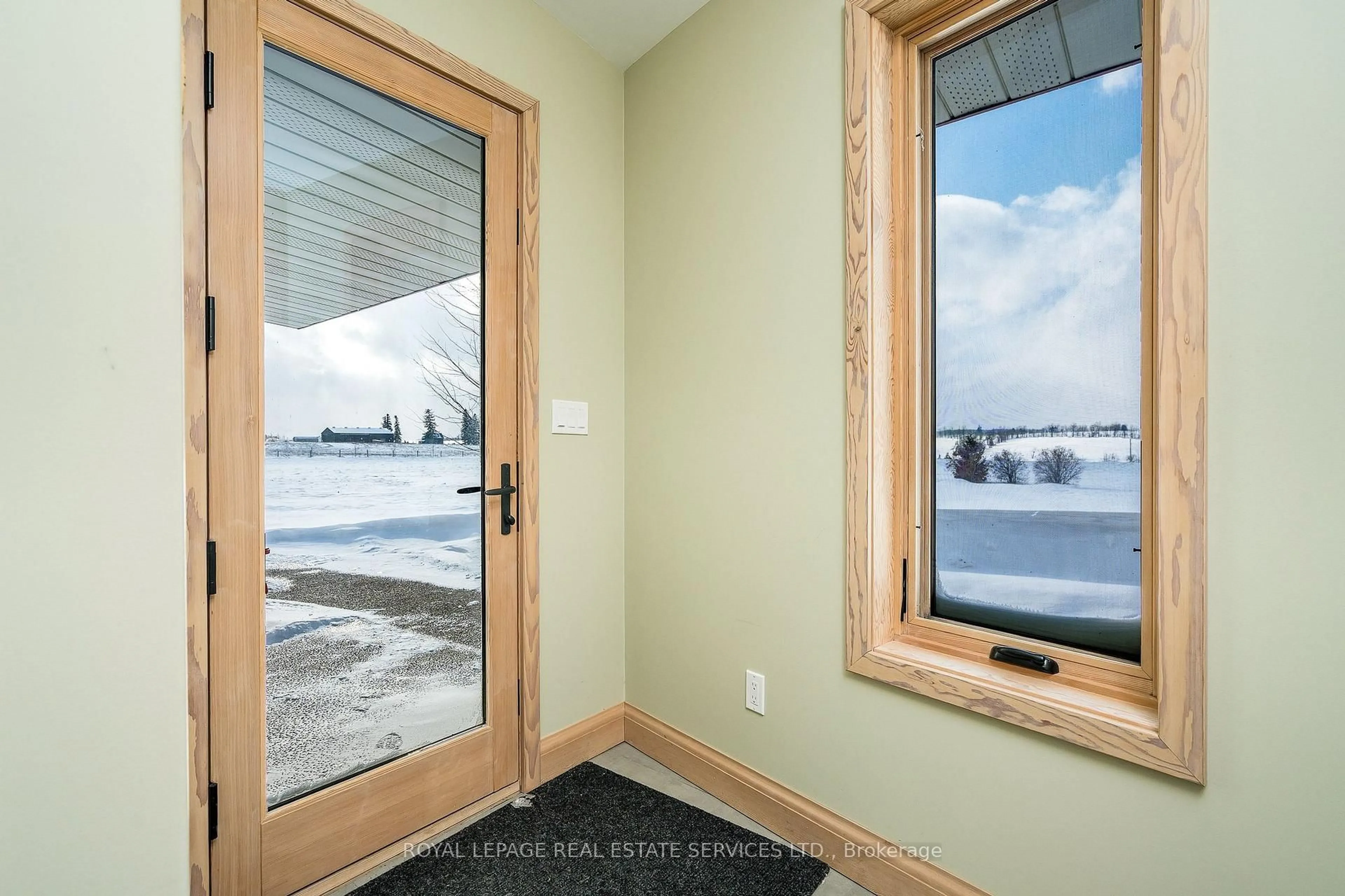 Indoor entryway for 837177 4th Line, Mulmur Ontario L9V 0J3