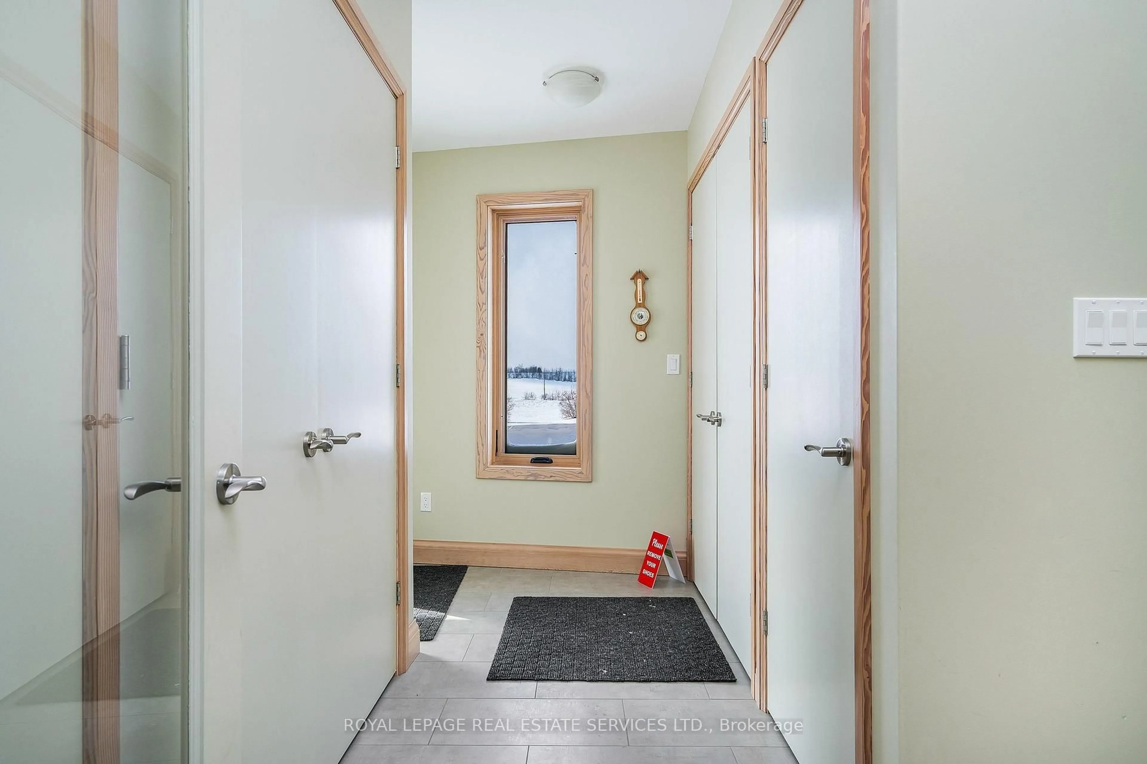Indoor entryway for 837177 4th Line, Mulmur Ontario L9V 0J3