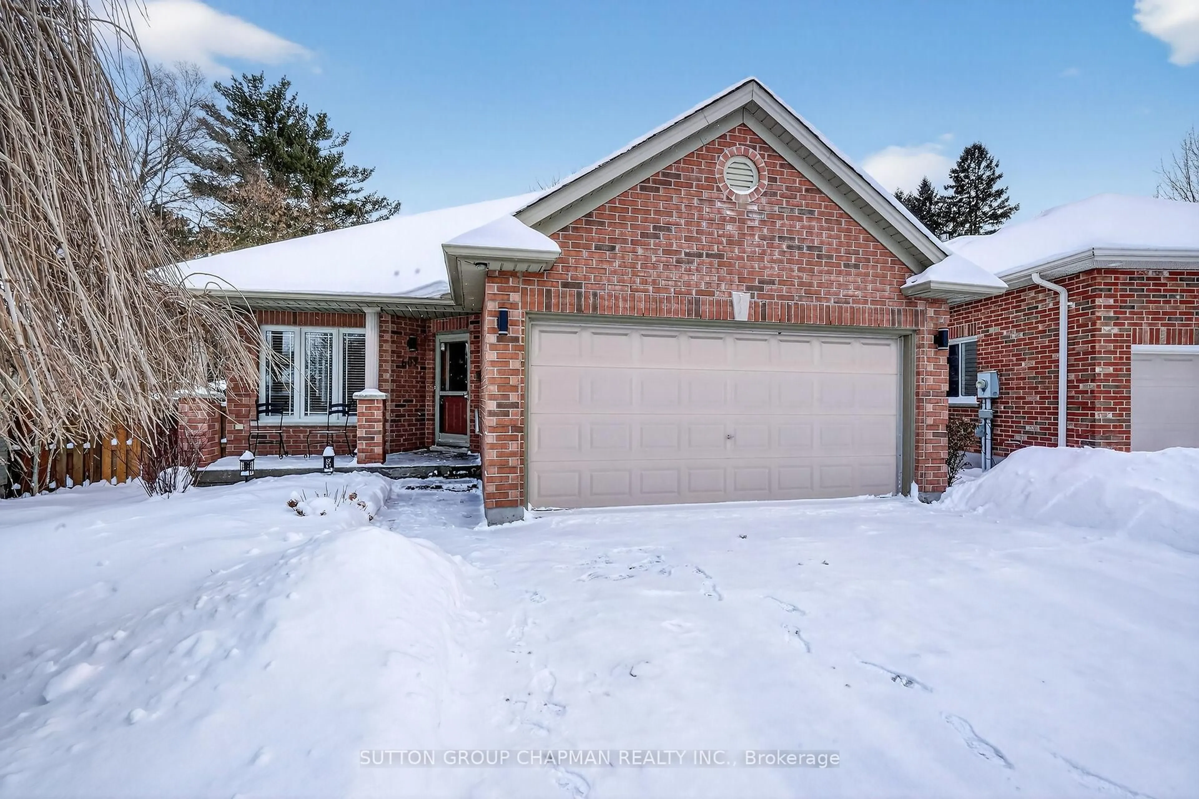 Home with brick exterior material, street for 607 Thornwood Crt, London North Ontario N6H 5J5