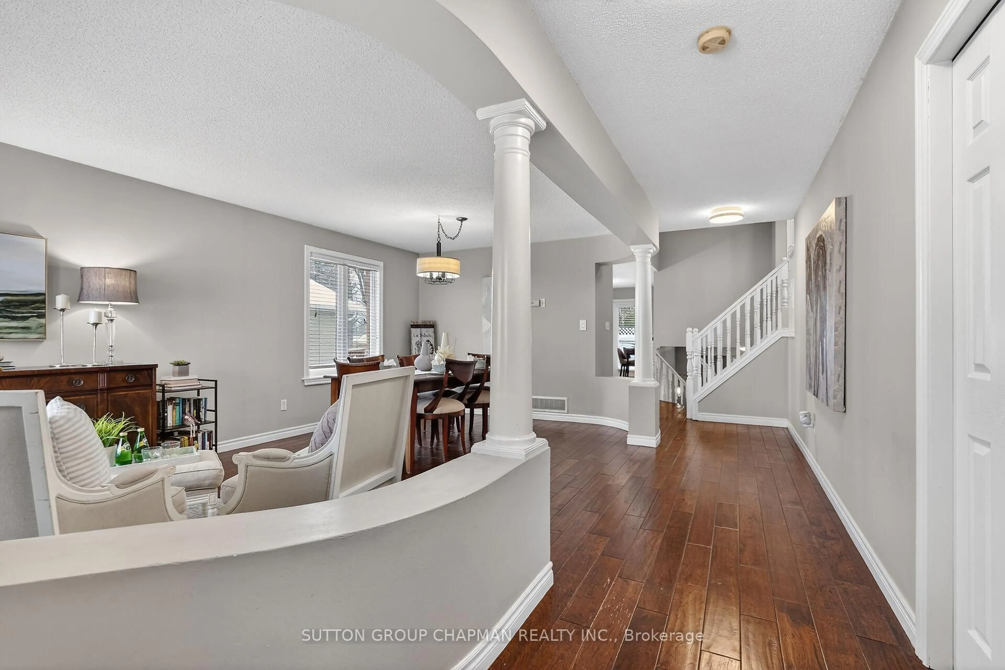 Unknown for 607 Thornwood Crt, London North Ontario N6H 5J5