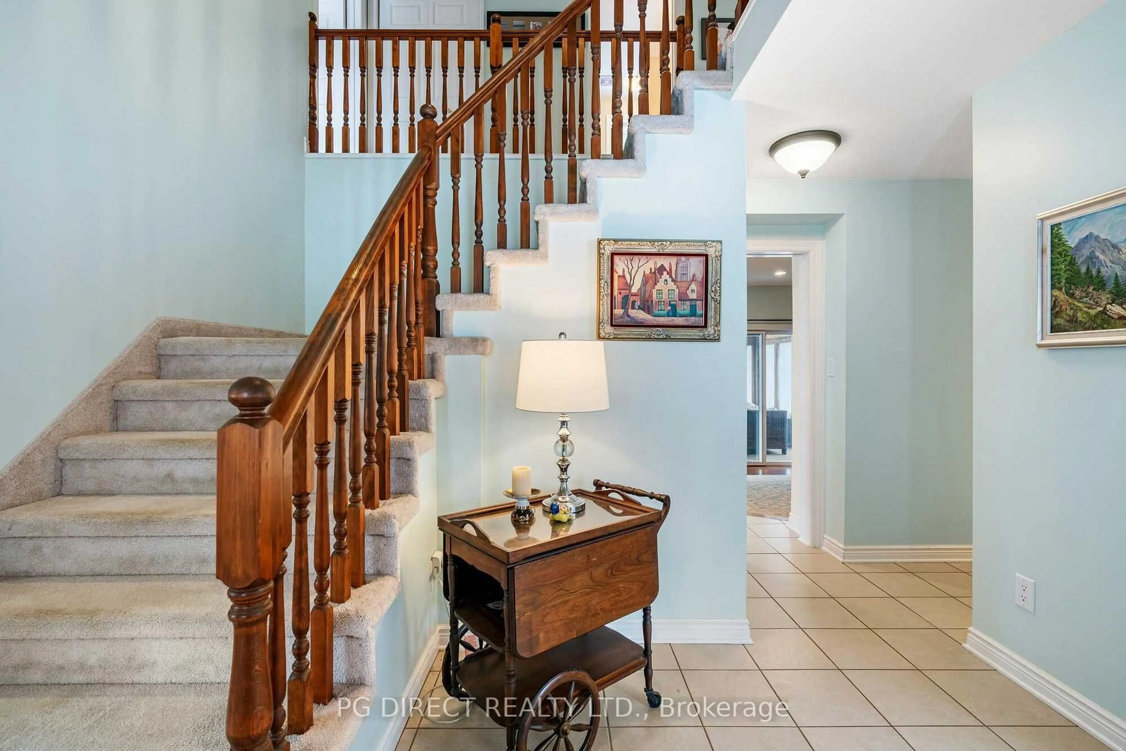 Indoor entryway for 2942 Kelly Rd, Elizabethtown-Kitley Ontario K6V 5T2