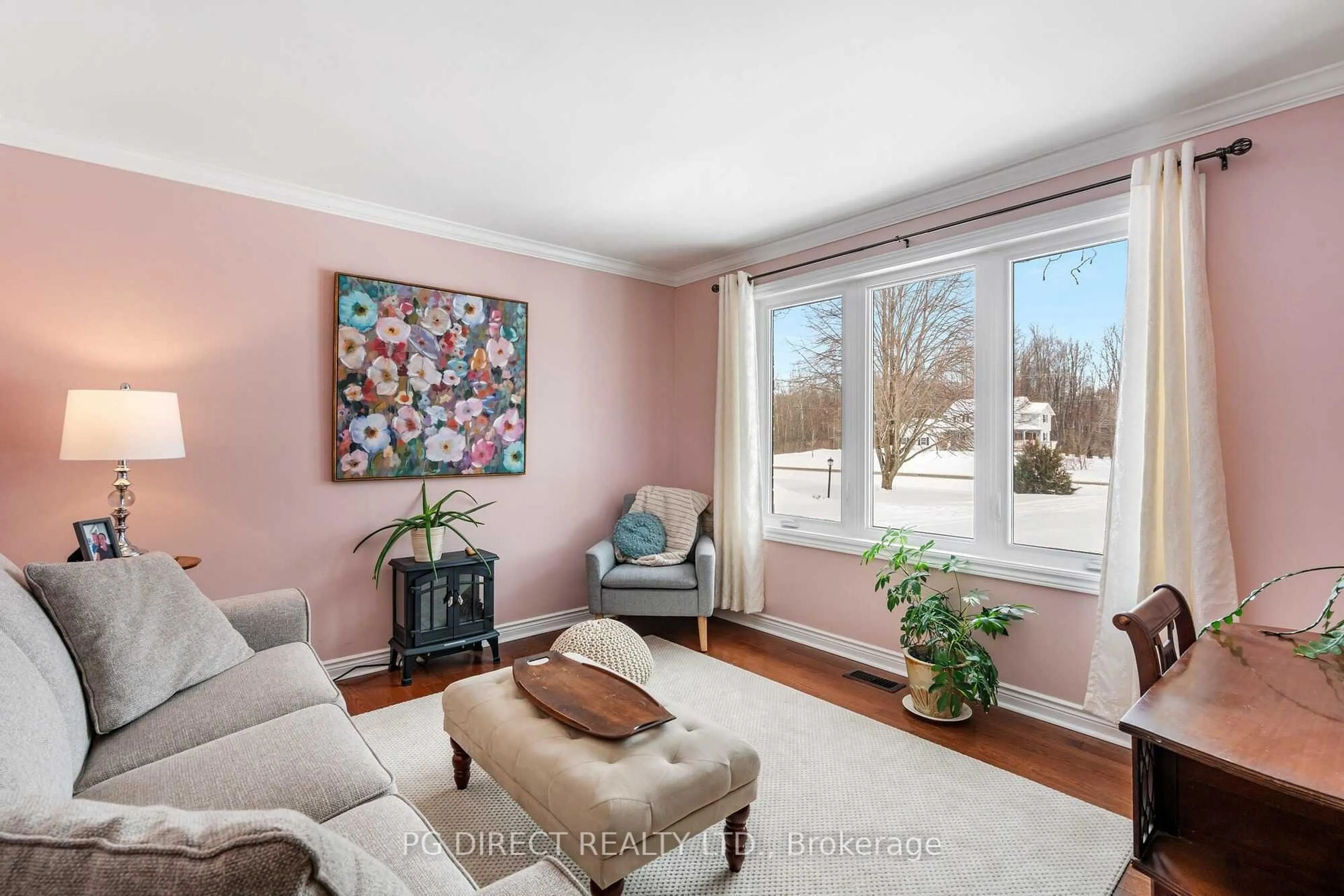 Living room with furniture, unknown for 2942 Kelly Rd, Elizabethtown-Kitley Ontario K6V 5T2