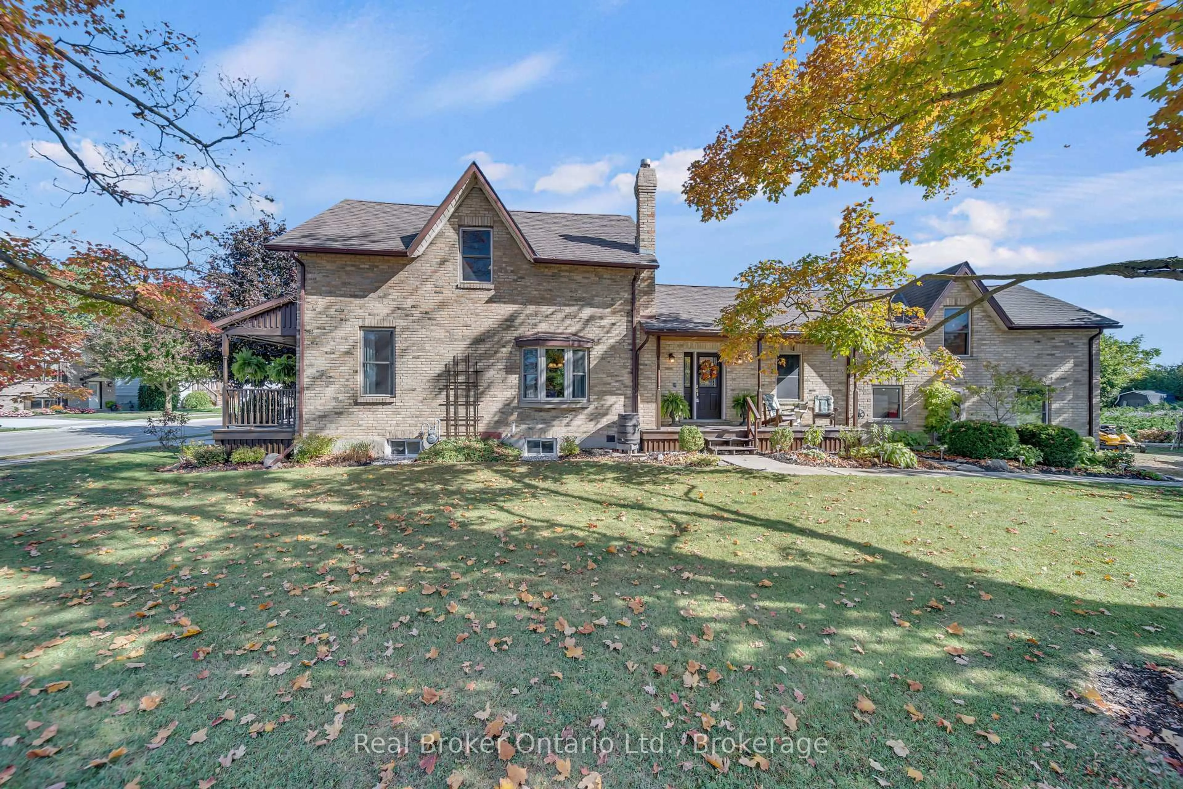 Home with brick exterior material, street for 690 Wallace Ave, North Perth Ontario N4W 1Y4