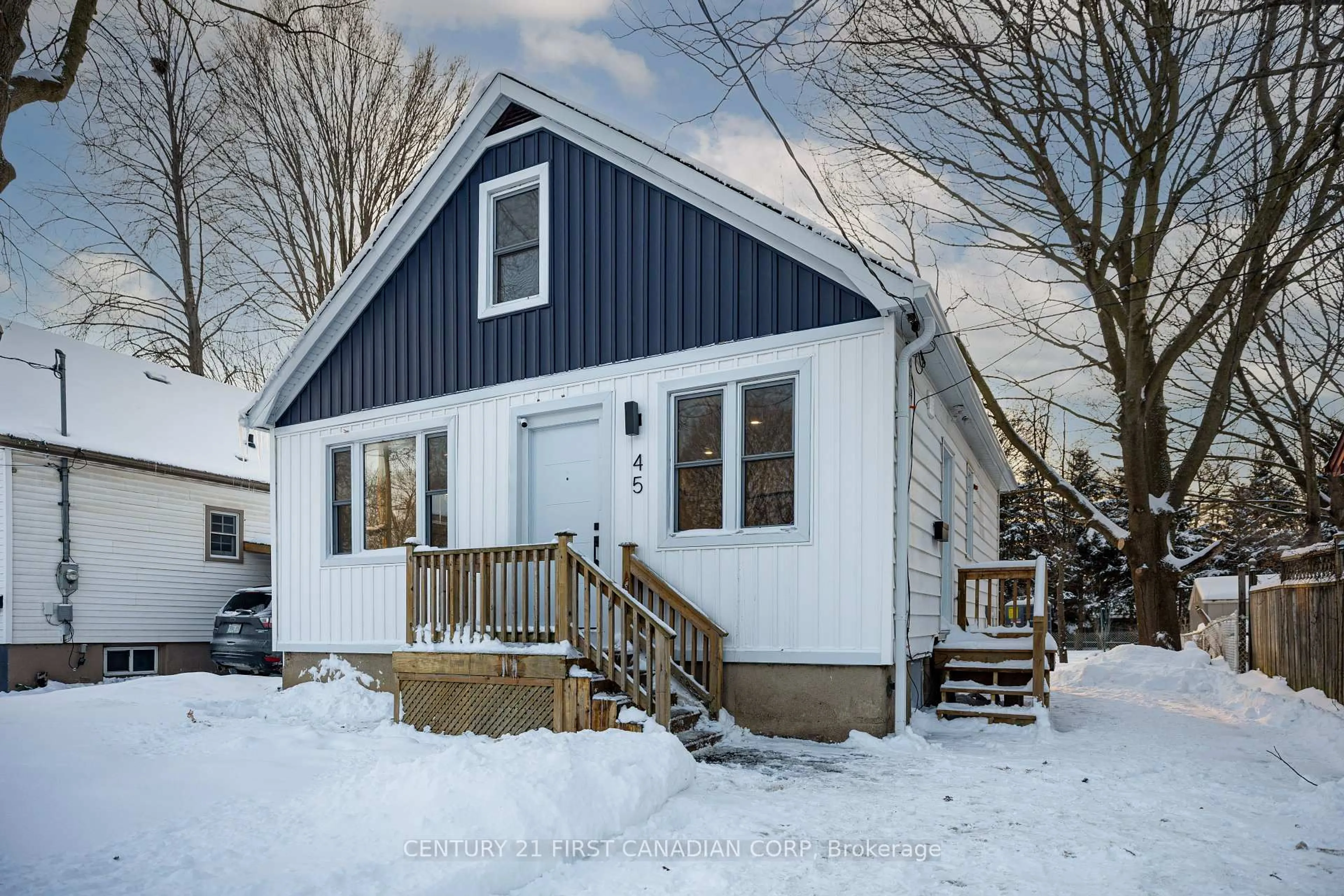 Home with vinyl exterior material, street for 45 Fairview Ave, London South Ontario N6C 4T4