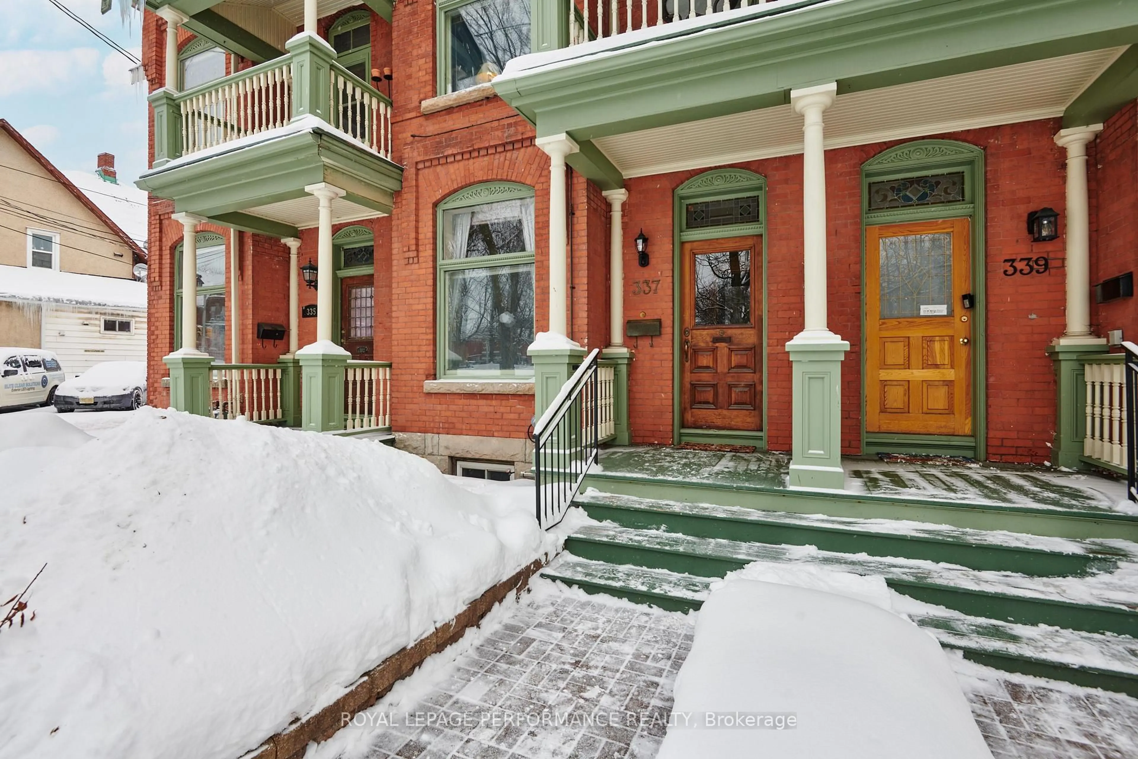 Unknown for 337 Lyon St, Ottawa Ontario K1R 5W7