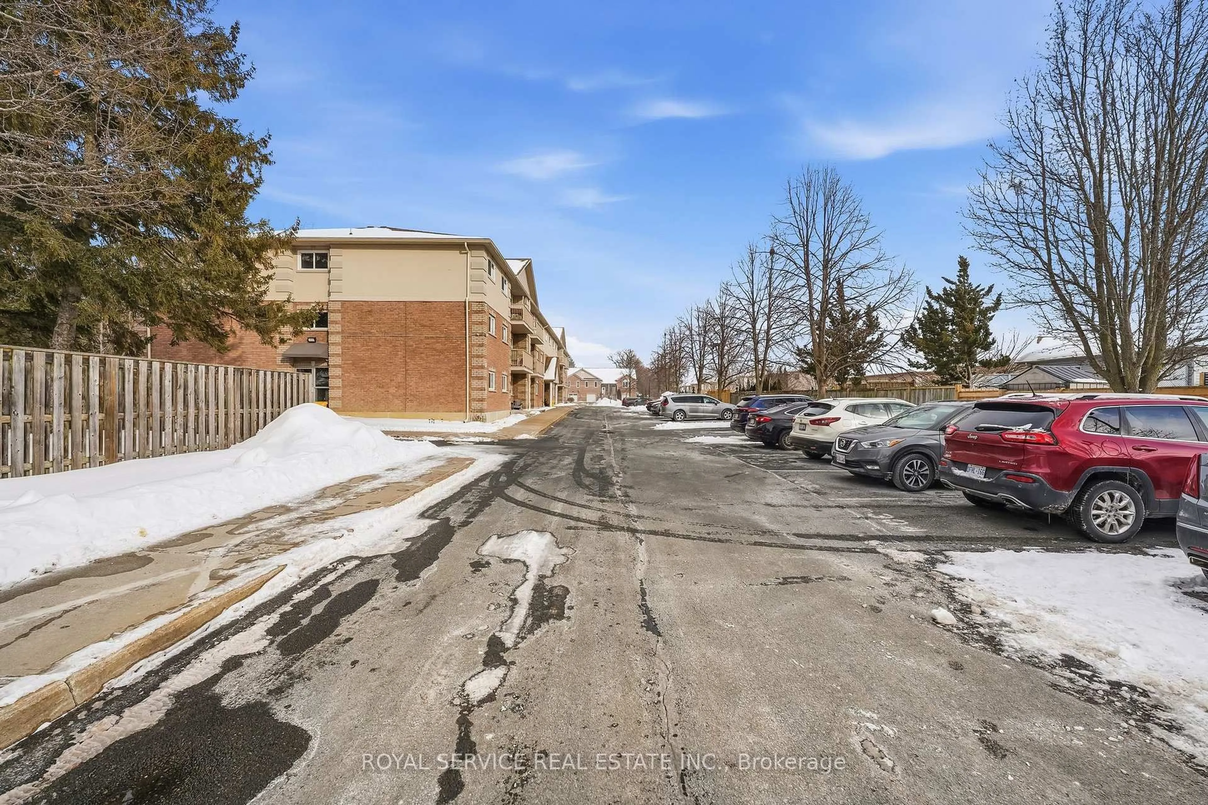 Parking for 841 Battell St #304, Cobourg Ontario K9A 0B9