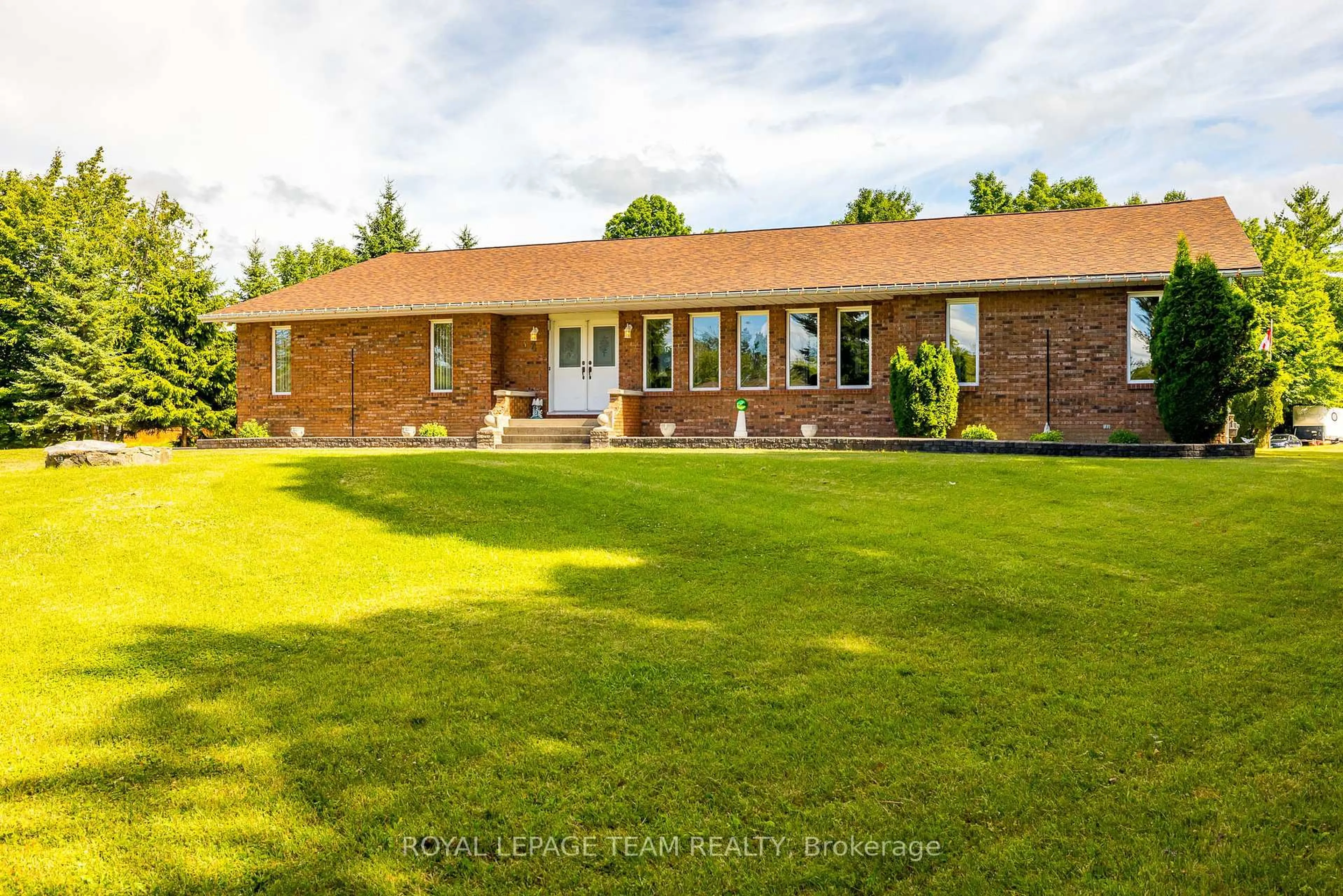 A pic from outside/outdoor area/front of a property/back of a property/a pic from drone, unknown for 634 David Manchester Rd, Carp Ontario K0A 1L0