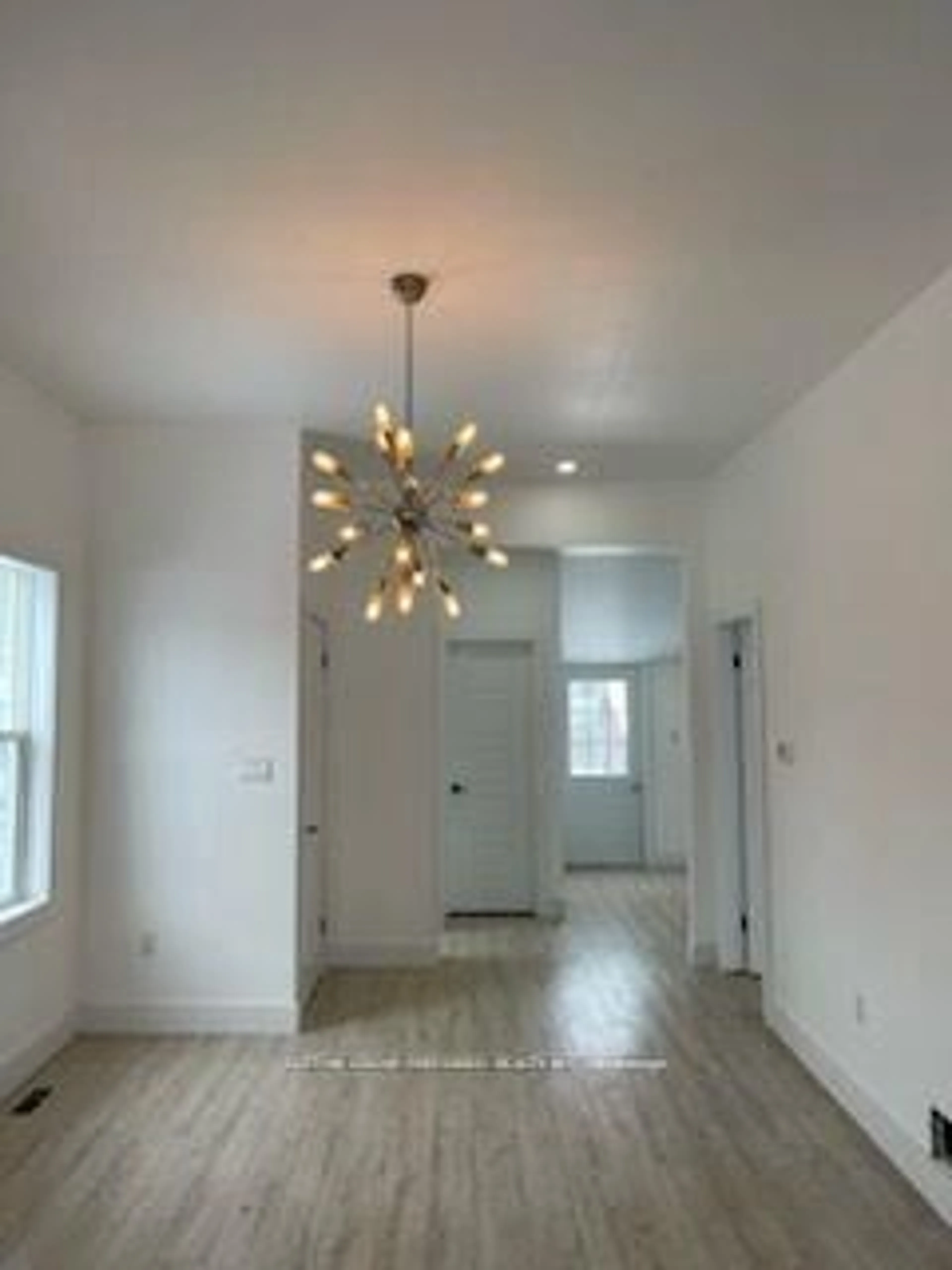 Unknown for 11 Amelia St, St. Thomas Ontario N5R 2X5