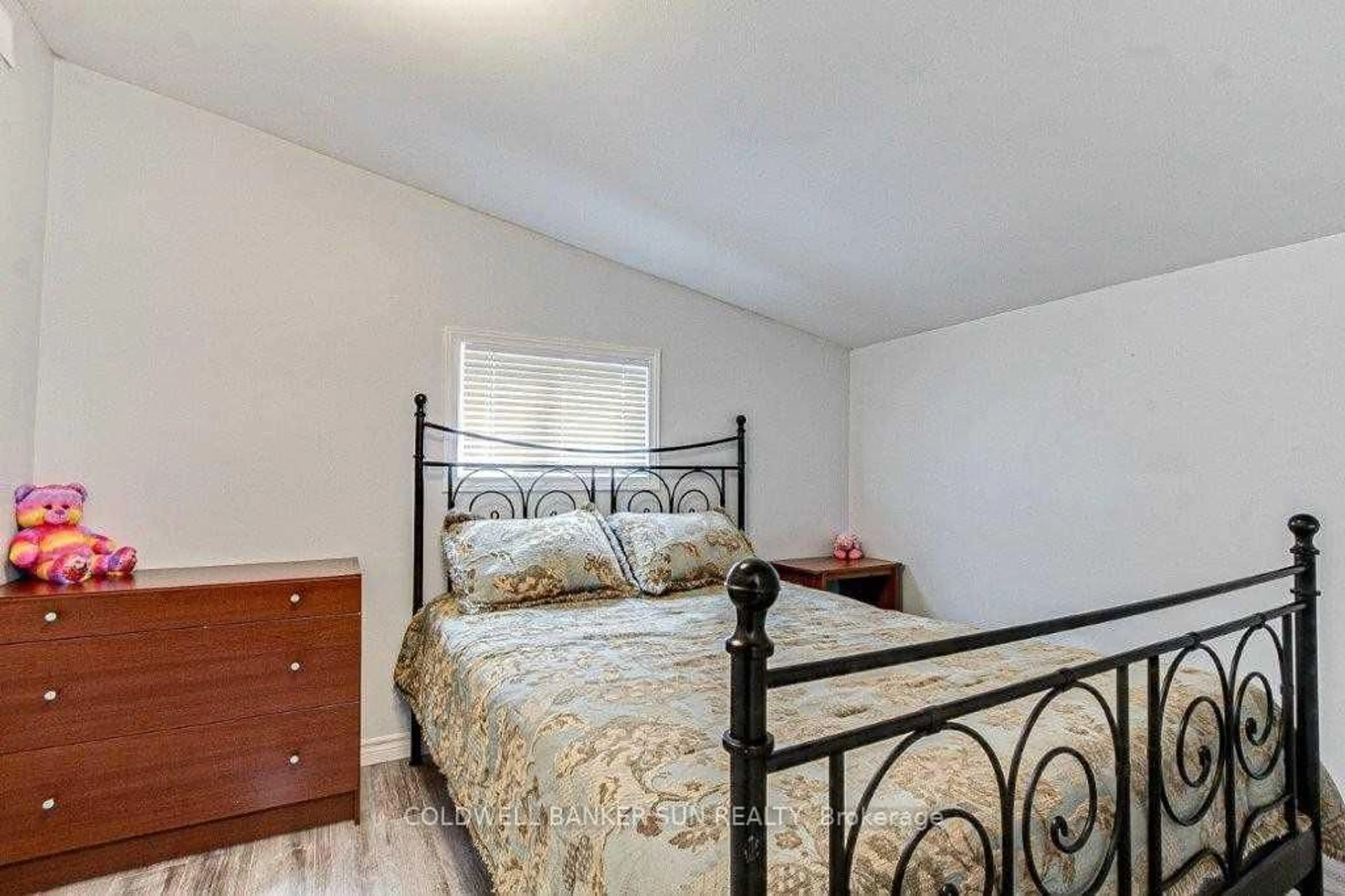 Bedroom with bed, unknown for 888 Nellis St, Woodstock Ontario N4S 4C5