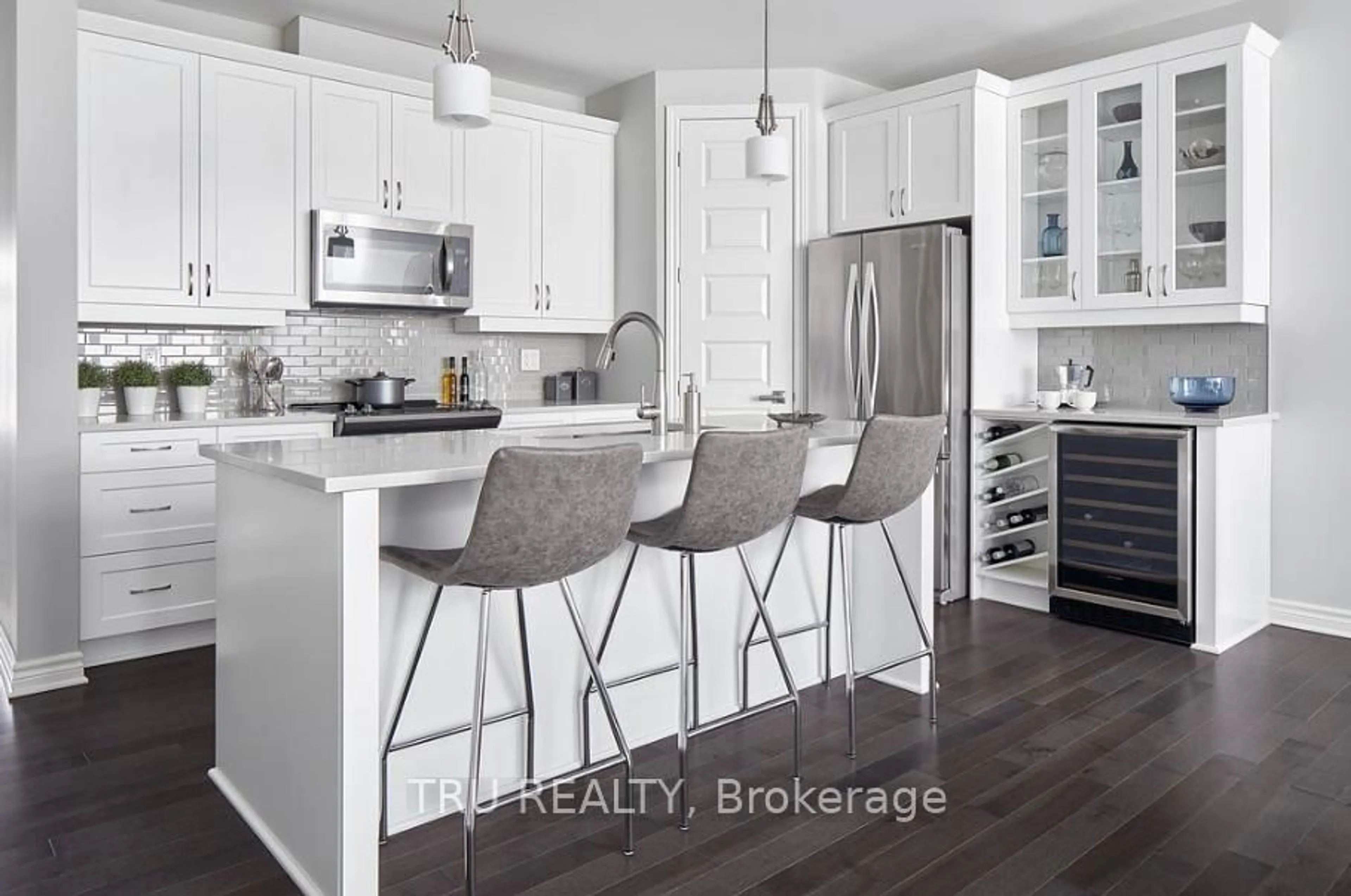 Open concept kitchen, ceramic/tile floor for 38 Billings Ave, South Dundas Ontario K0E 1K0