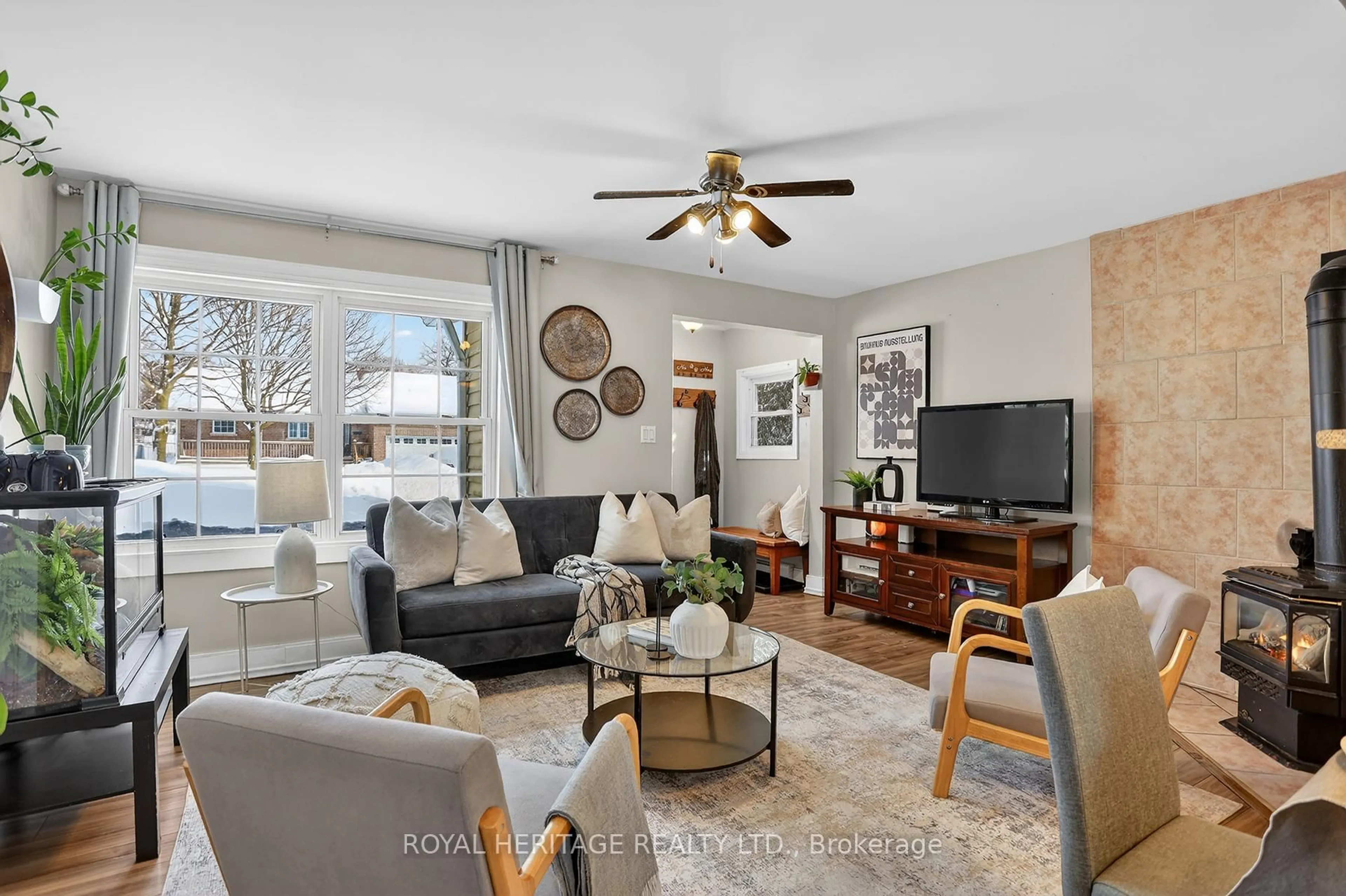 Living room with furniture, unknown for 90 Hope St, Port Hope Ontario L1A 2N1