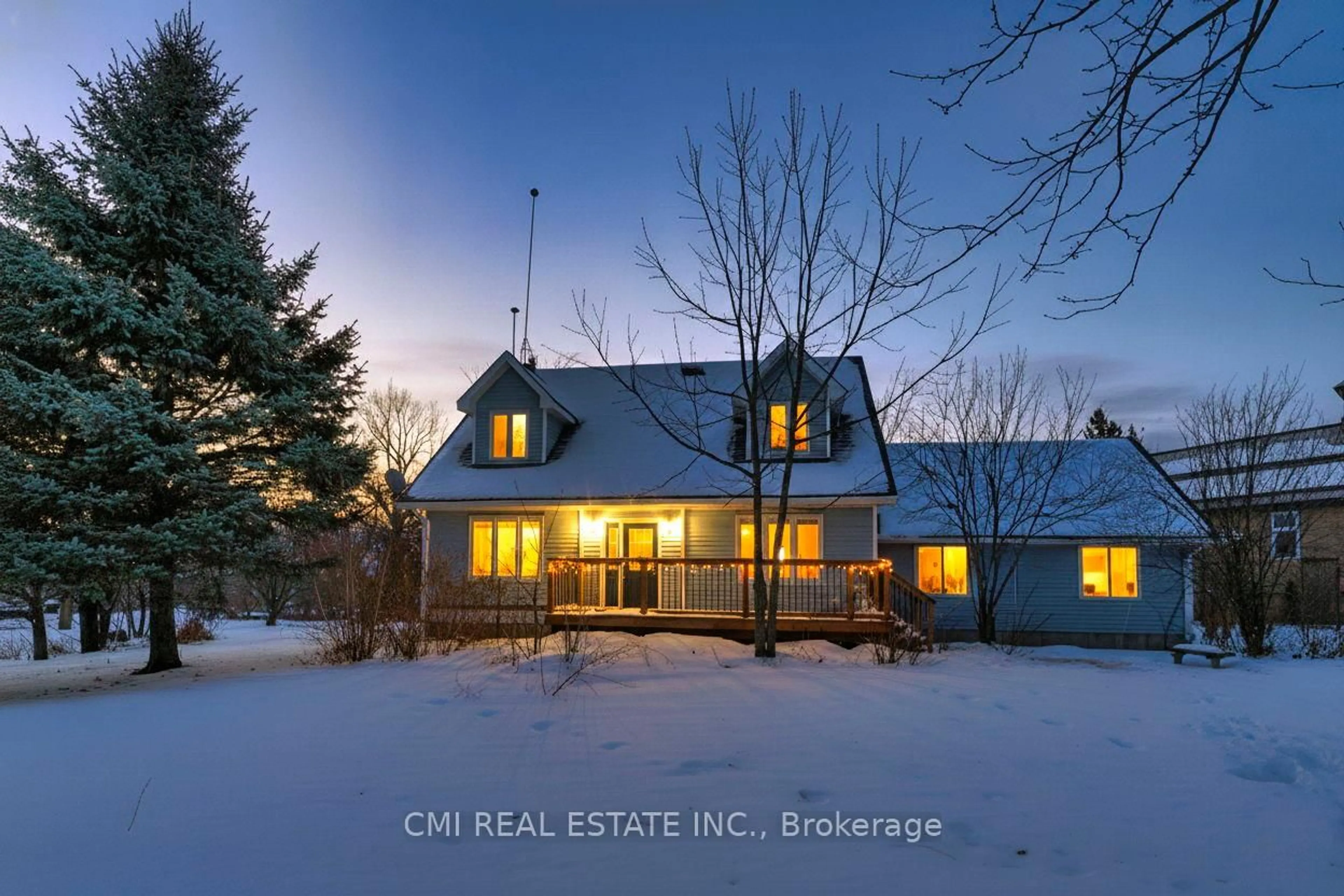 A pic from outside/outdoor area/front of a property/back of a property/a pic from drone, unknown for 4810 Mohrs Rd, Ottawa Ontario K7S 3G7