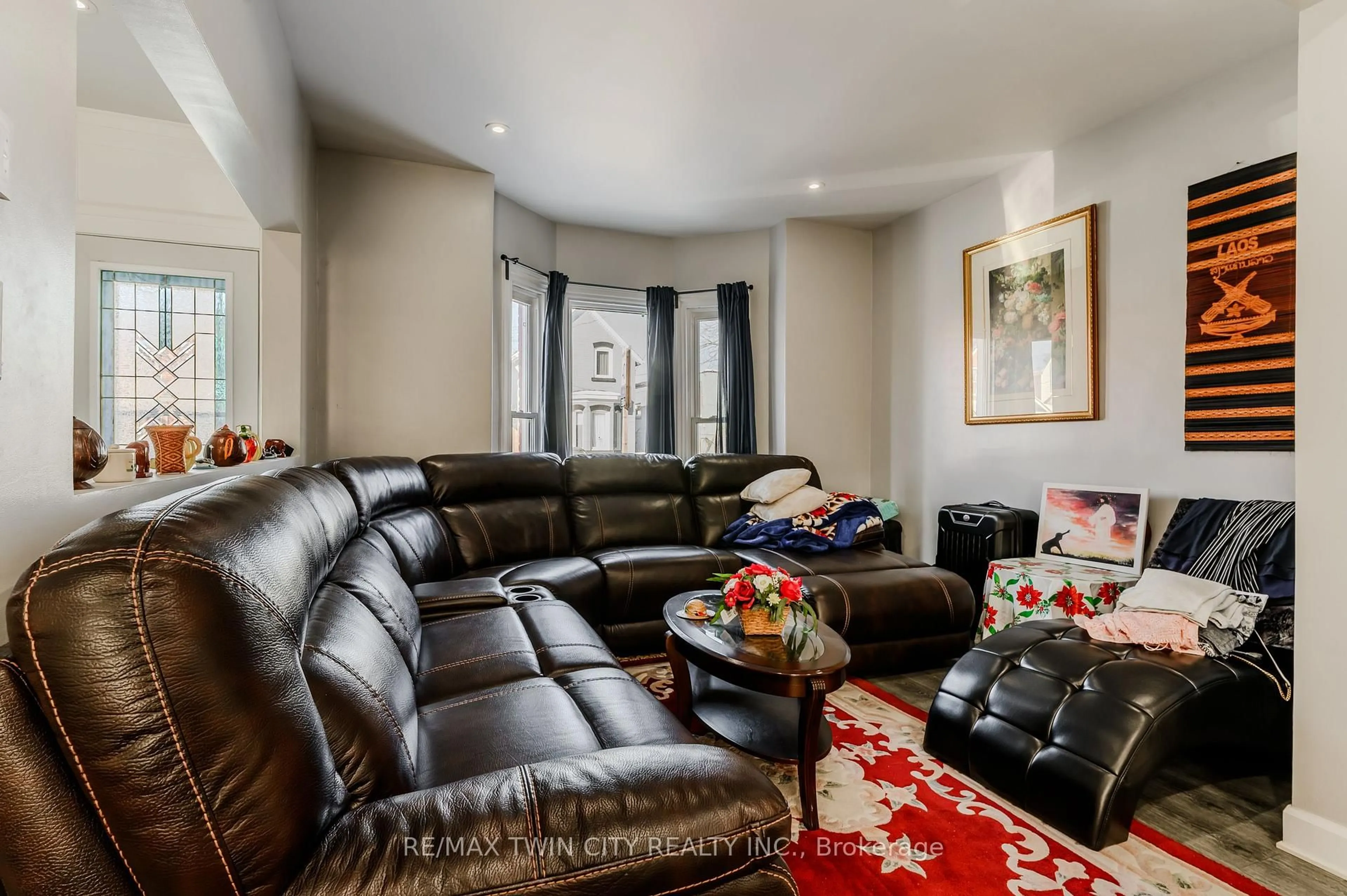 Living room with furniture, unknown for 126 Tisdale St, Hamilton Ontario L8L 5M6