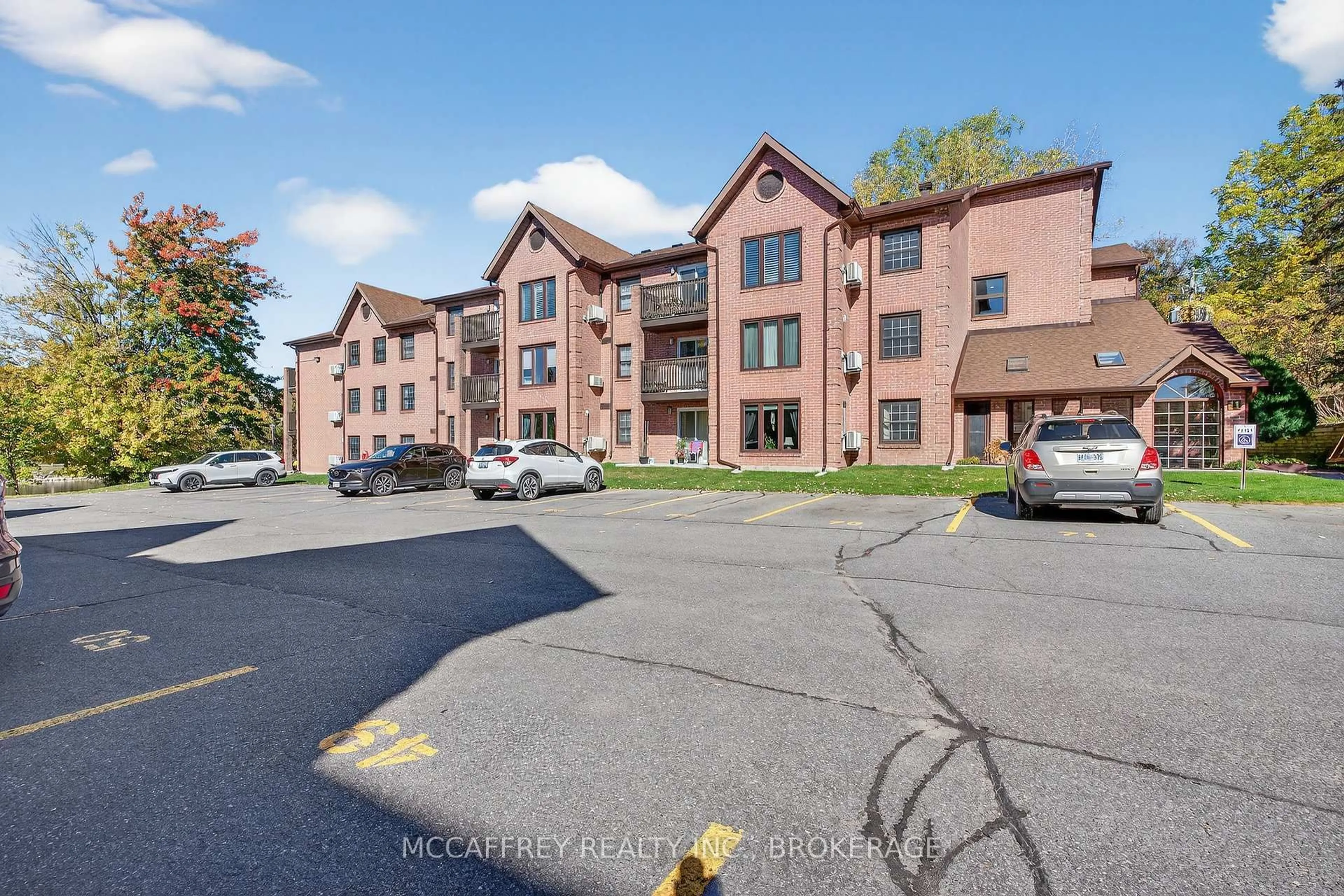 A pic from outside/outdoor area/front of a property/back of a property/a pic from drone, unknown for 11 Centre St #103, Greater Napanee Ontario K7R 3X3