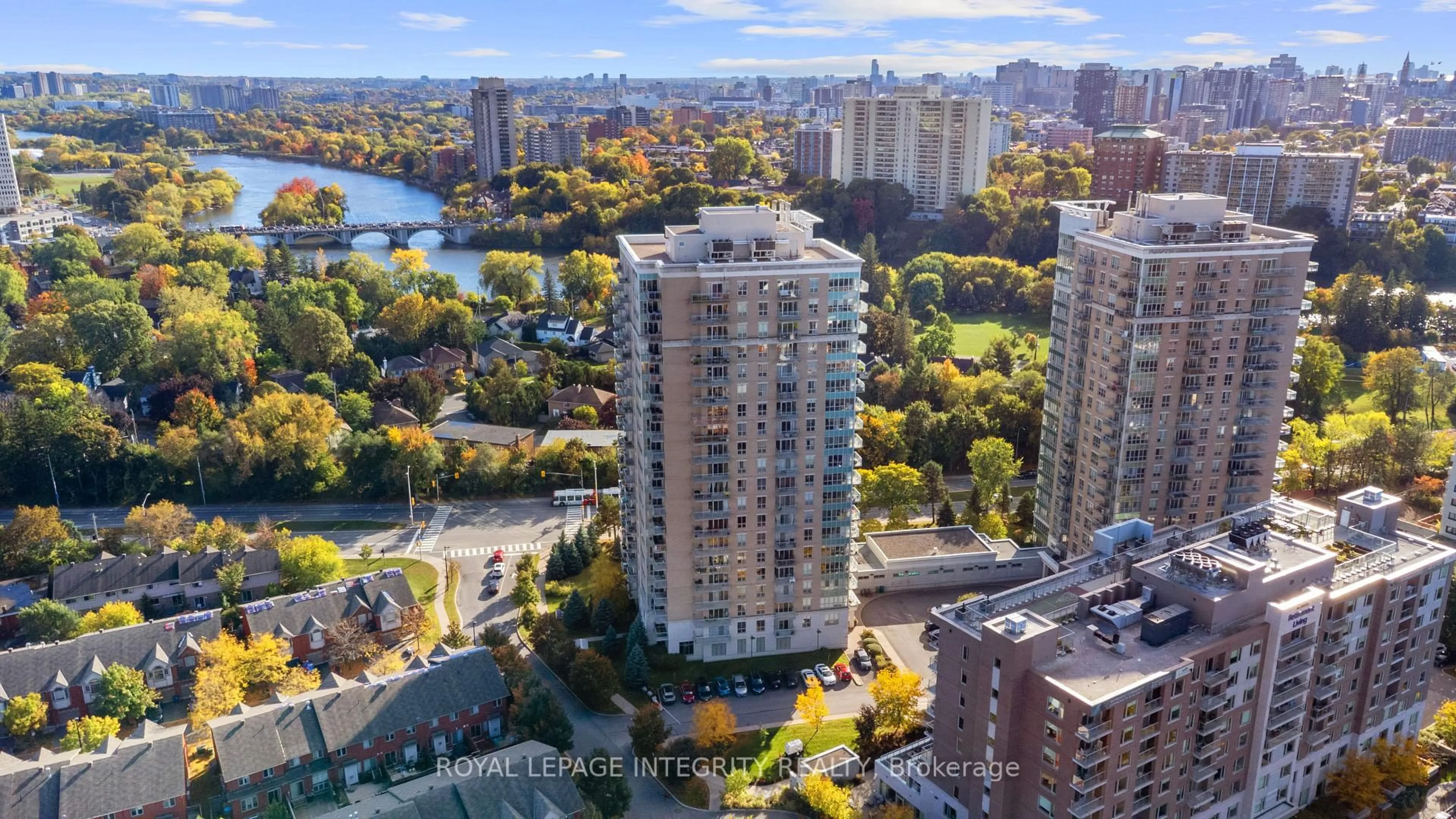 A pic from outside/outdoor area/front of a property/back of a property/a pic from drone, city buildings view from balcony for 90 Landry St #1208, Ottawa Ontario K1L 0A9