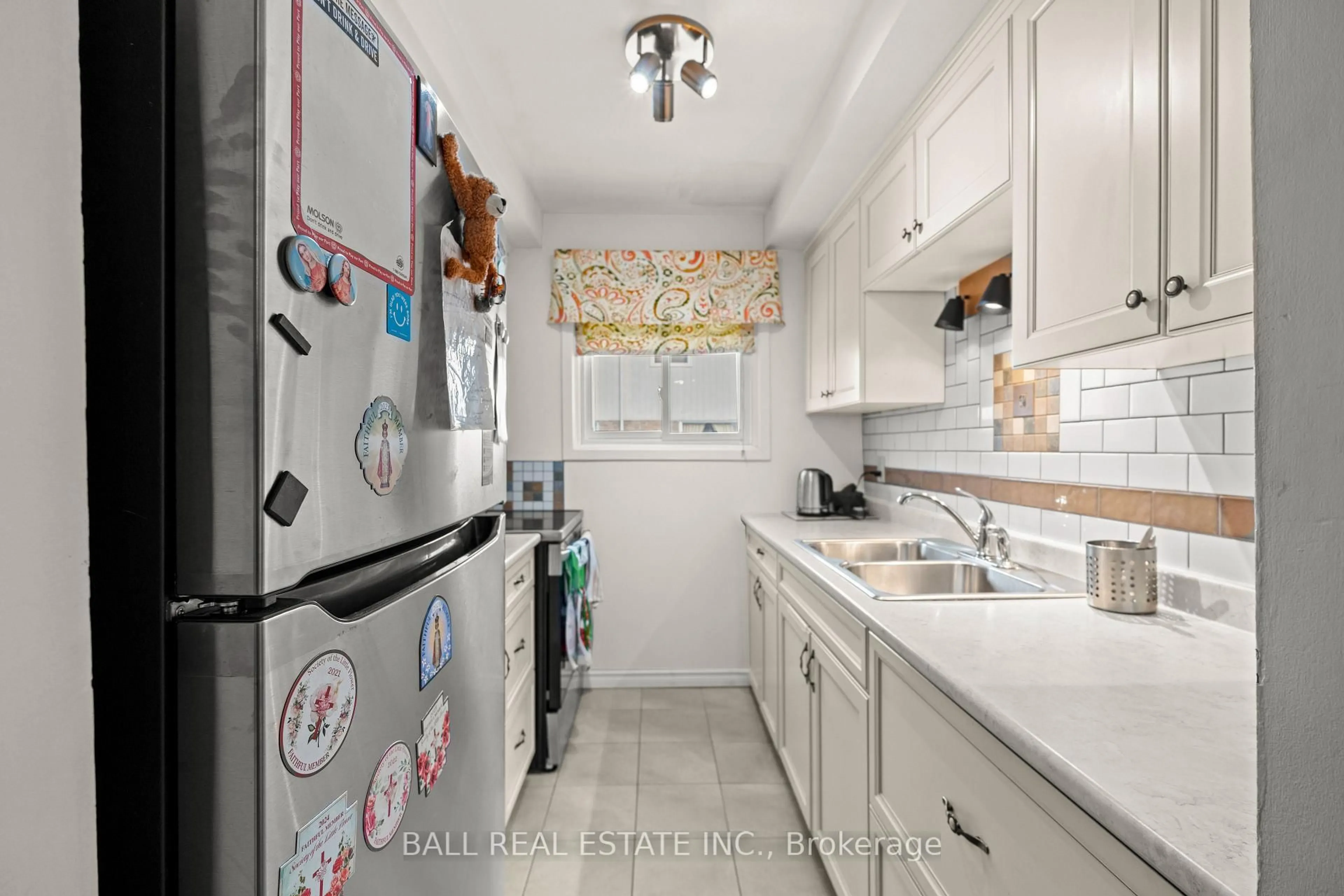 Standard kitchen, ceramic/tile floor for 21 Tracey Park Dr #50, Belleville Ontario K8P 4R4