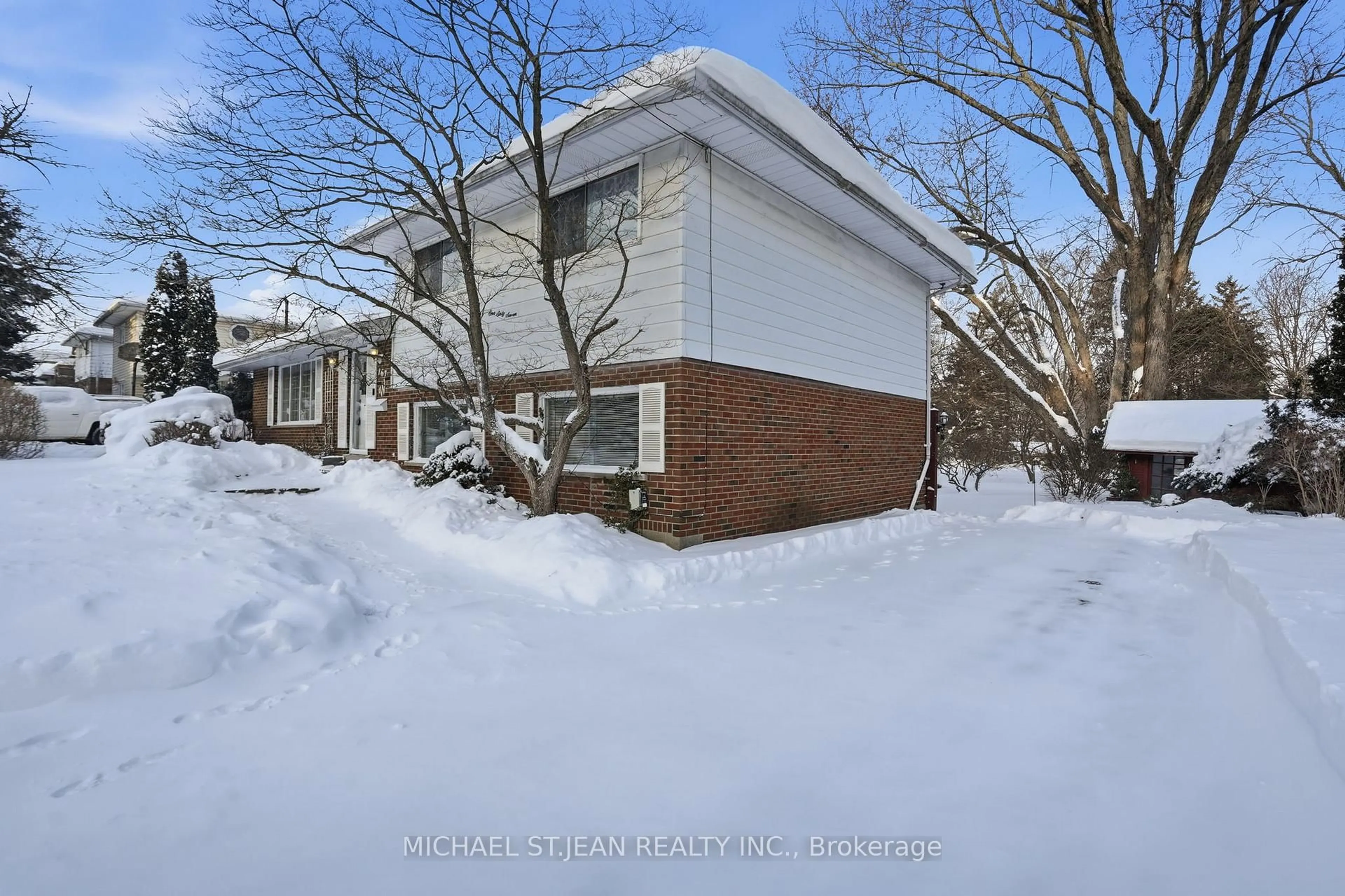 Unknown for 167 Fallingbrook Dr, Hamilton Ontario L9G 1E7