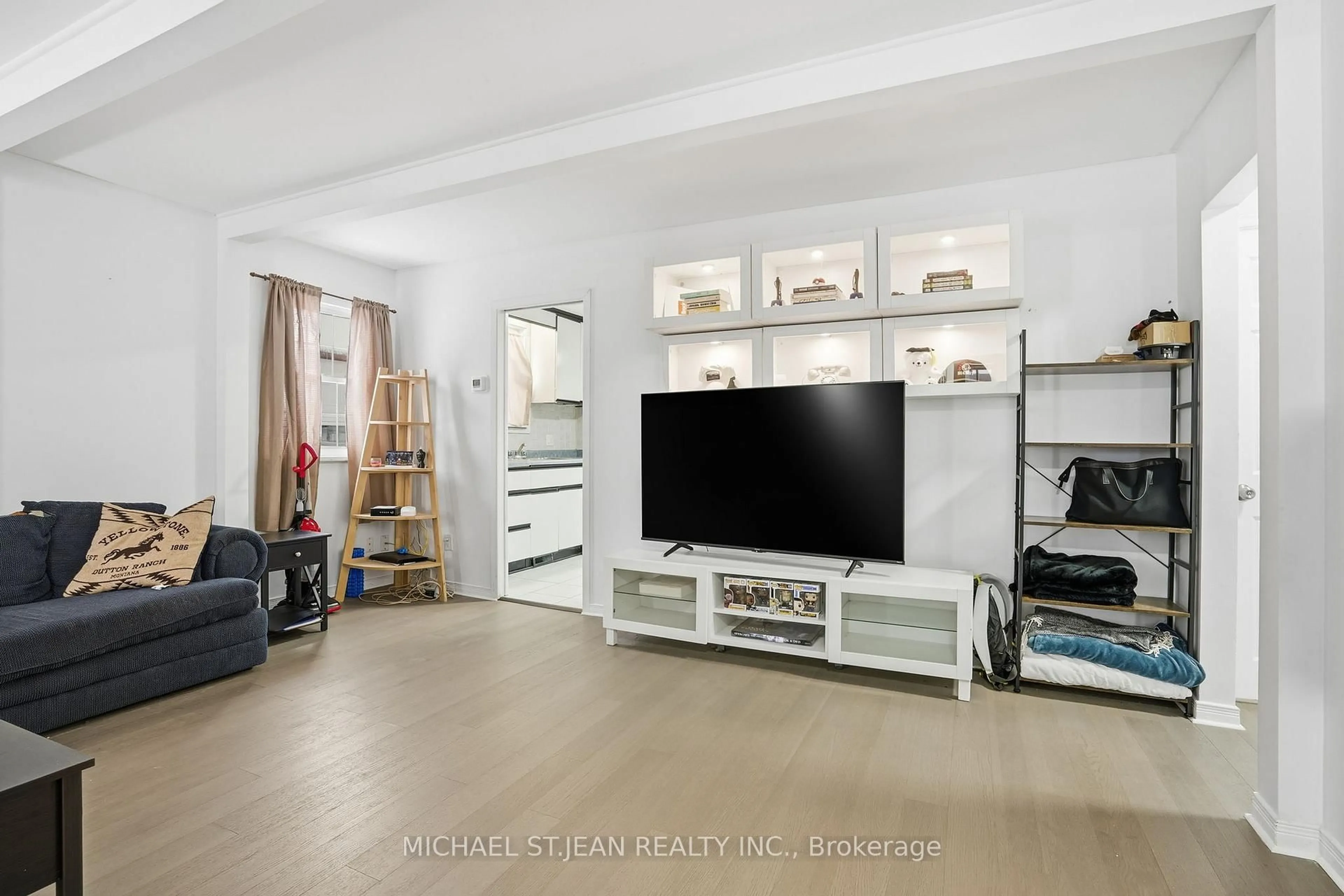 Unknown for 4 Hilda St, St. Catharines Ontario L2S 1Z8