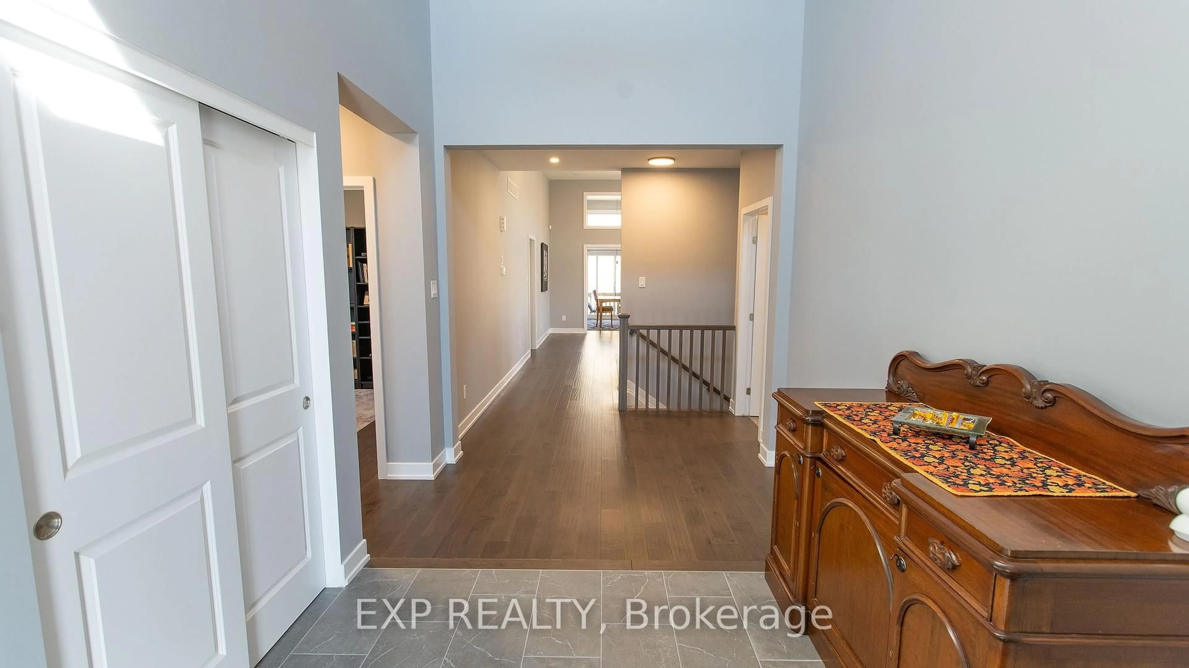 Indoor entryway for 111 Frank Fisher Cres, Almonte Ontario K0A 1A0