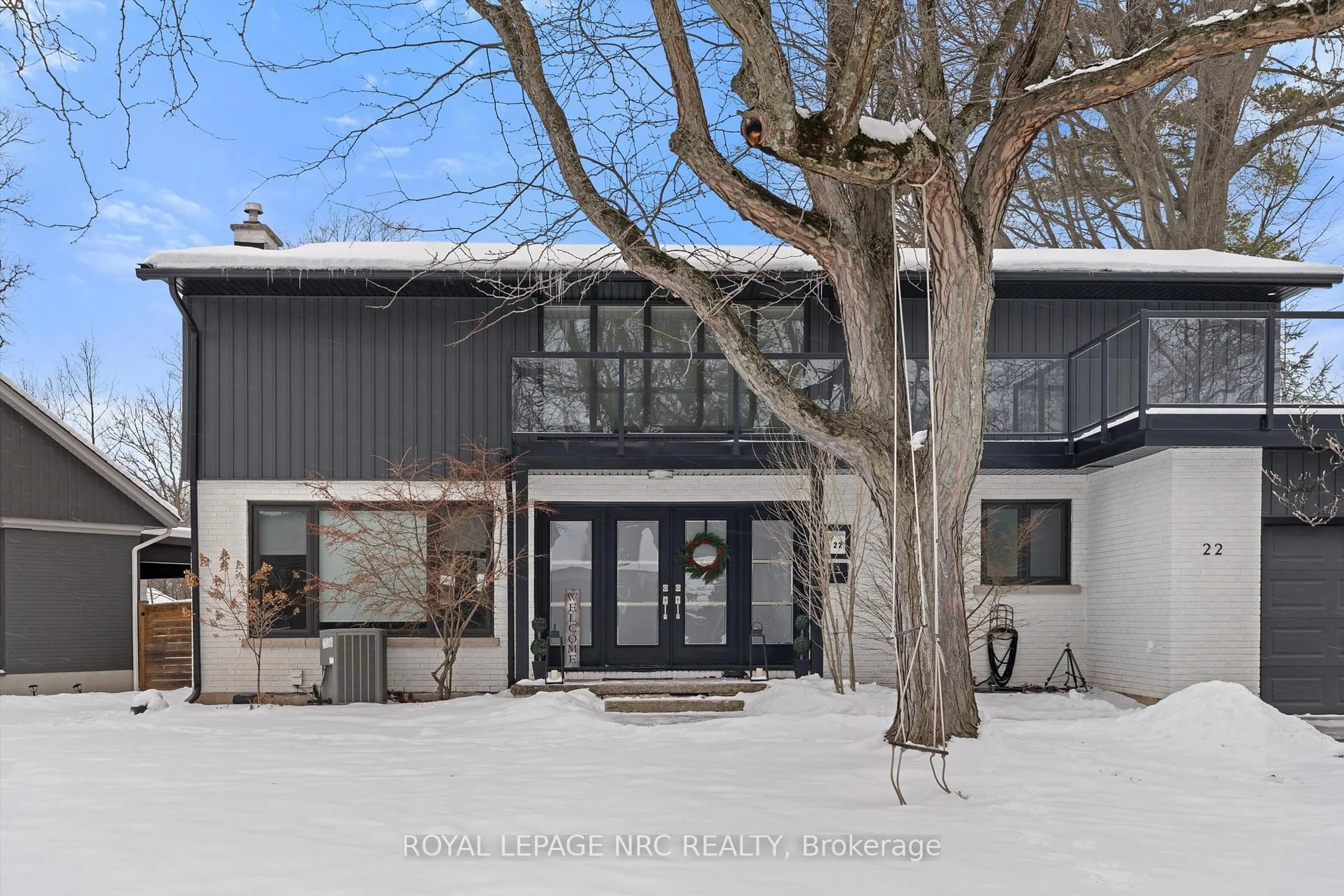 Unknown for 22 Briarfield Cres, St. Catharines Ontario L2T 3T5