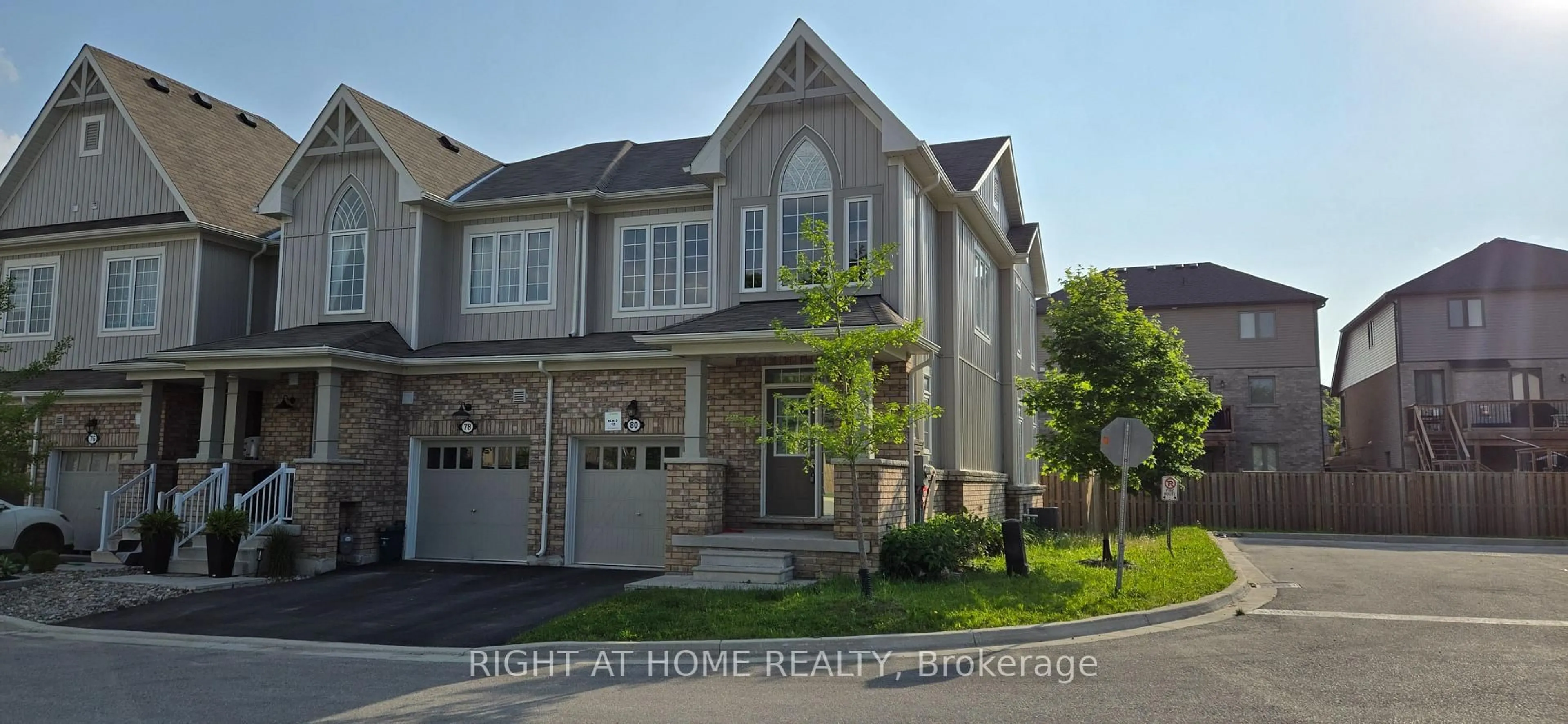 Home with vinyl exterior material, street for 80 Leeson St, East Luther Grand Valley Ontario L0N 1G0