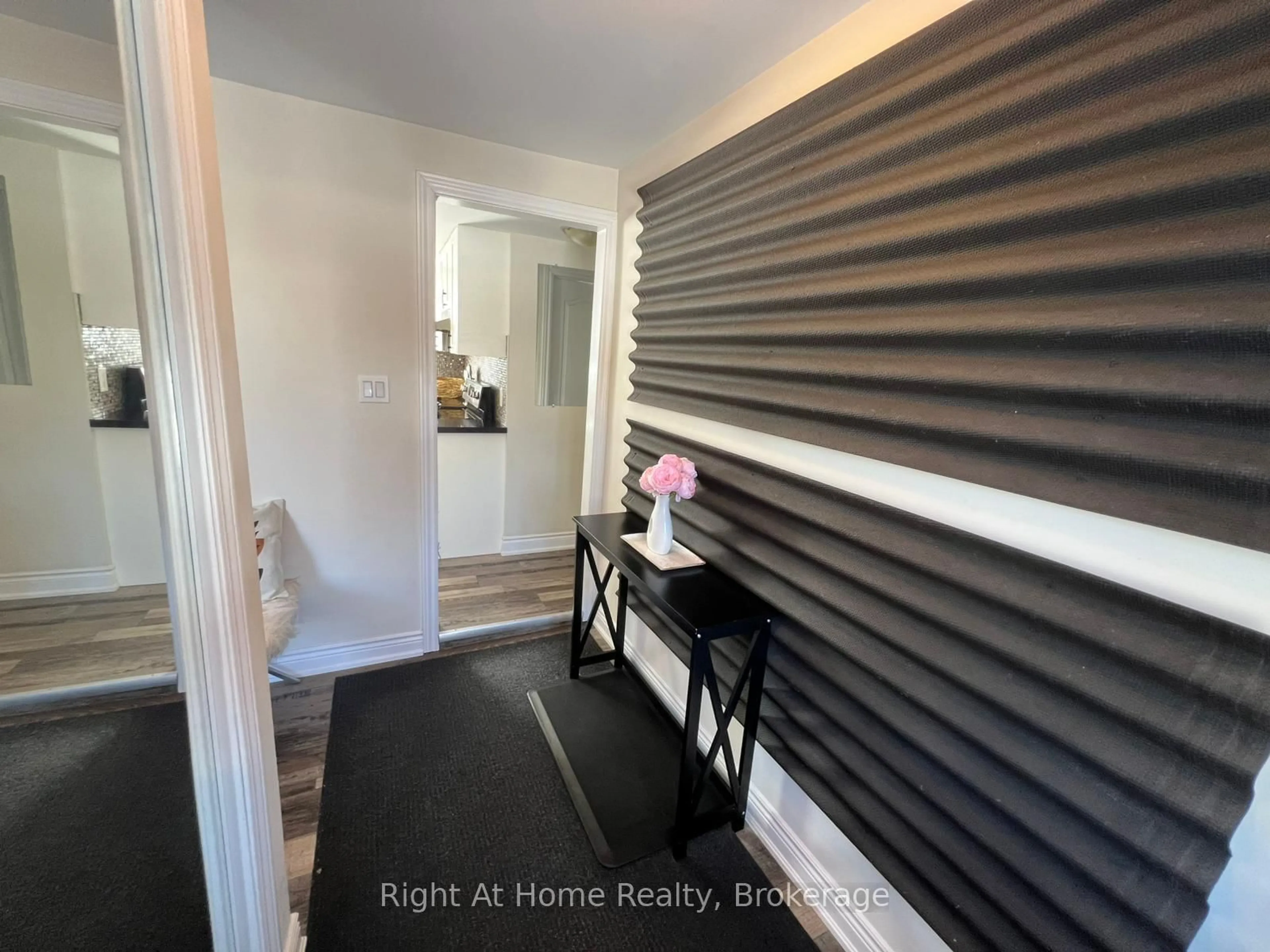 Indoor entryway for 13192 Fysh Line, Chatham-Kent Ontario N0P 2K0