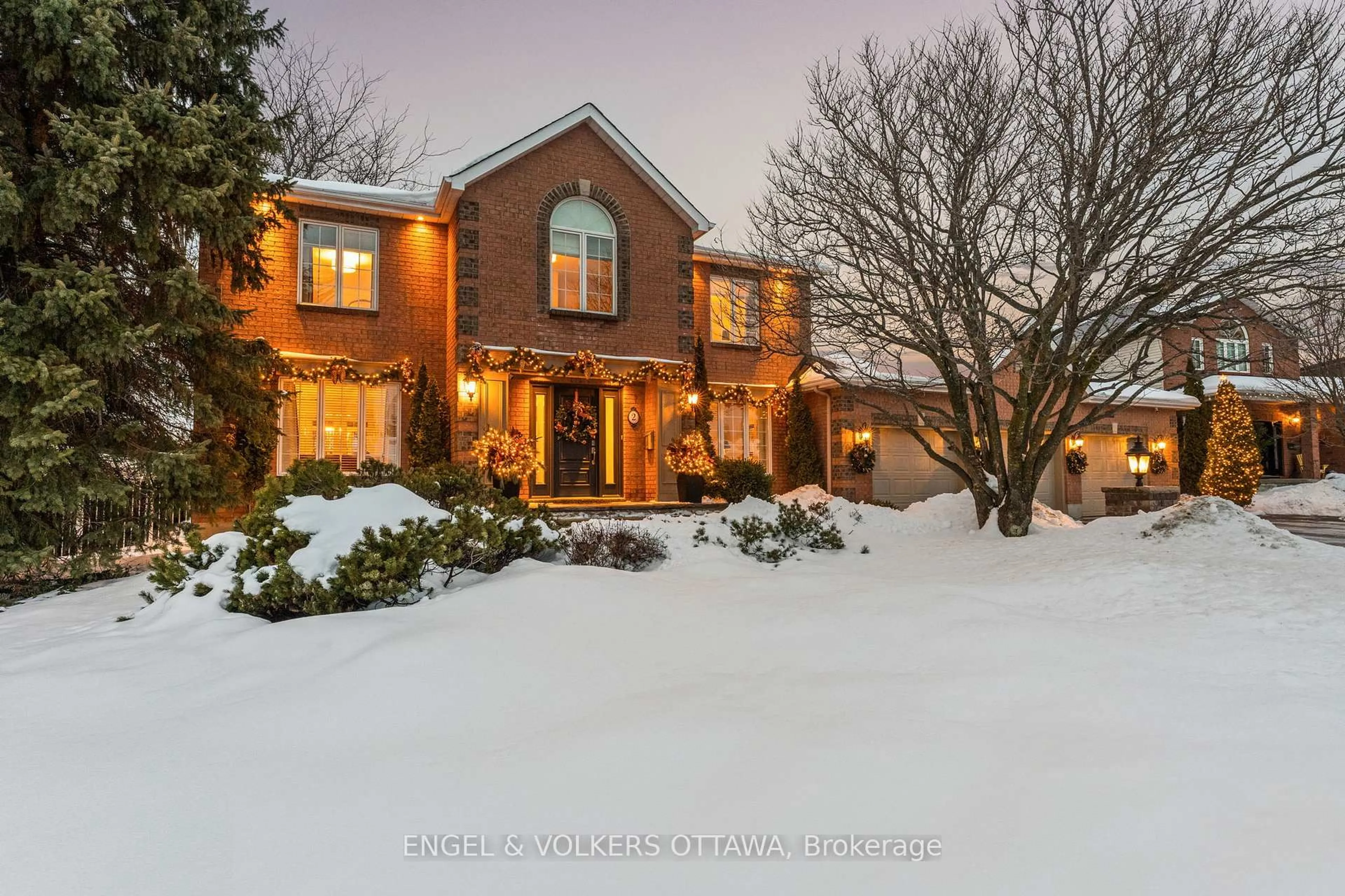 Unknown for 2 Eagle Chase Crt, Ottawa Ontario K2J 3N5