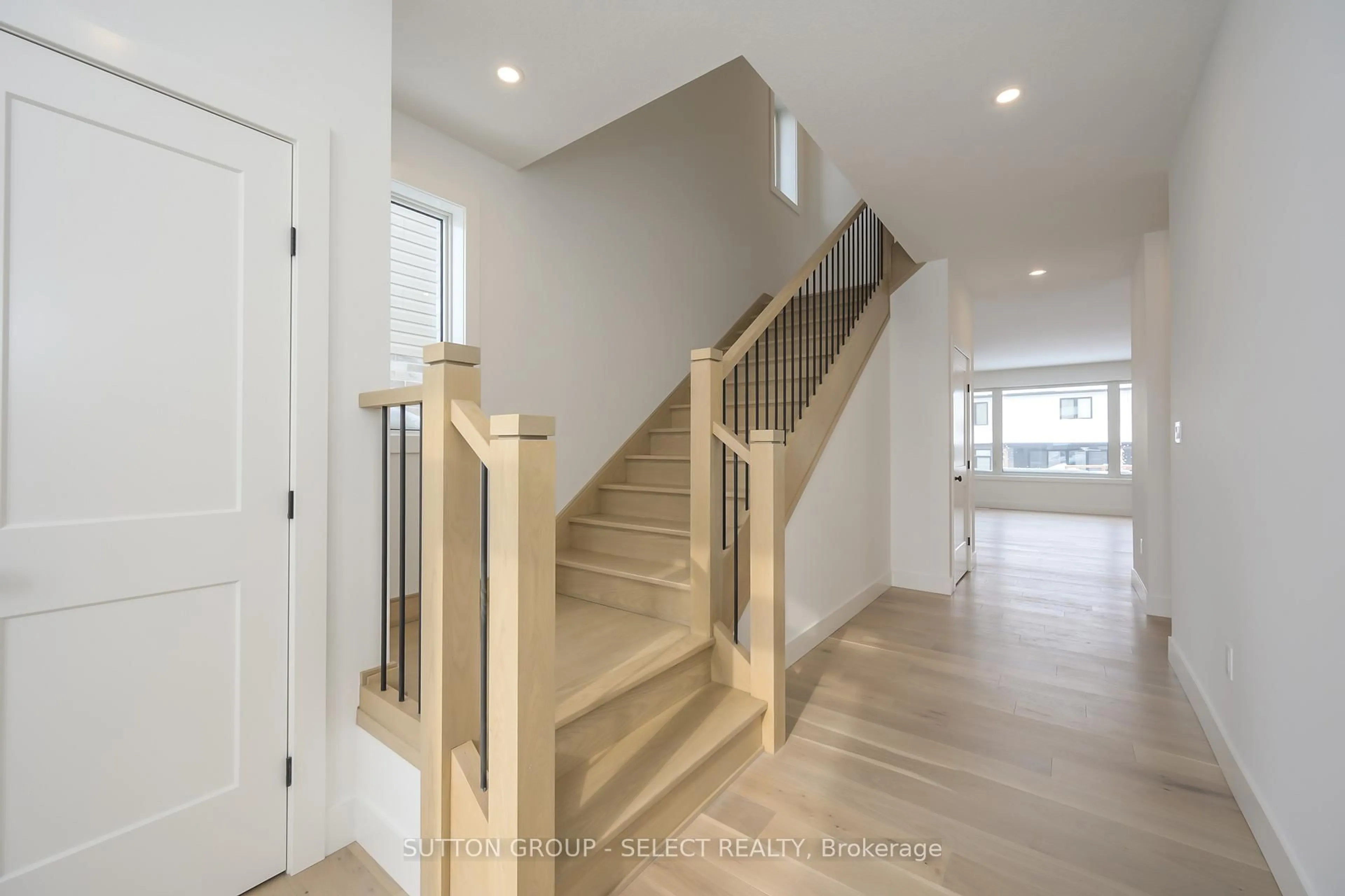 Stairs for 1898 Fountain Grass Dr, London South Ontario N6K 0M2