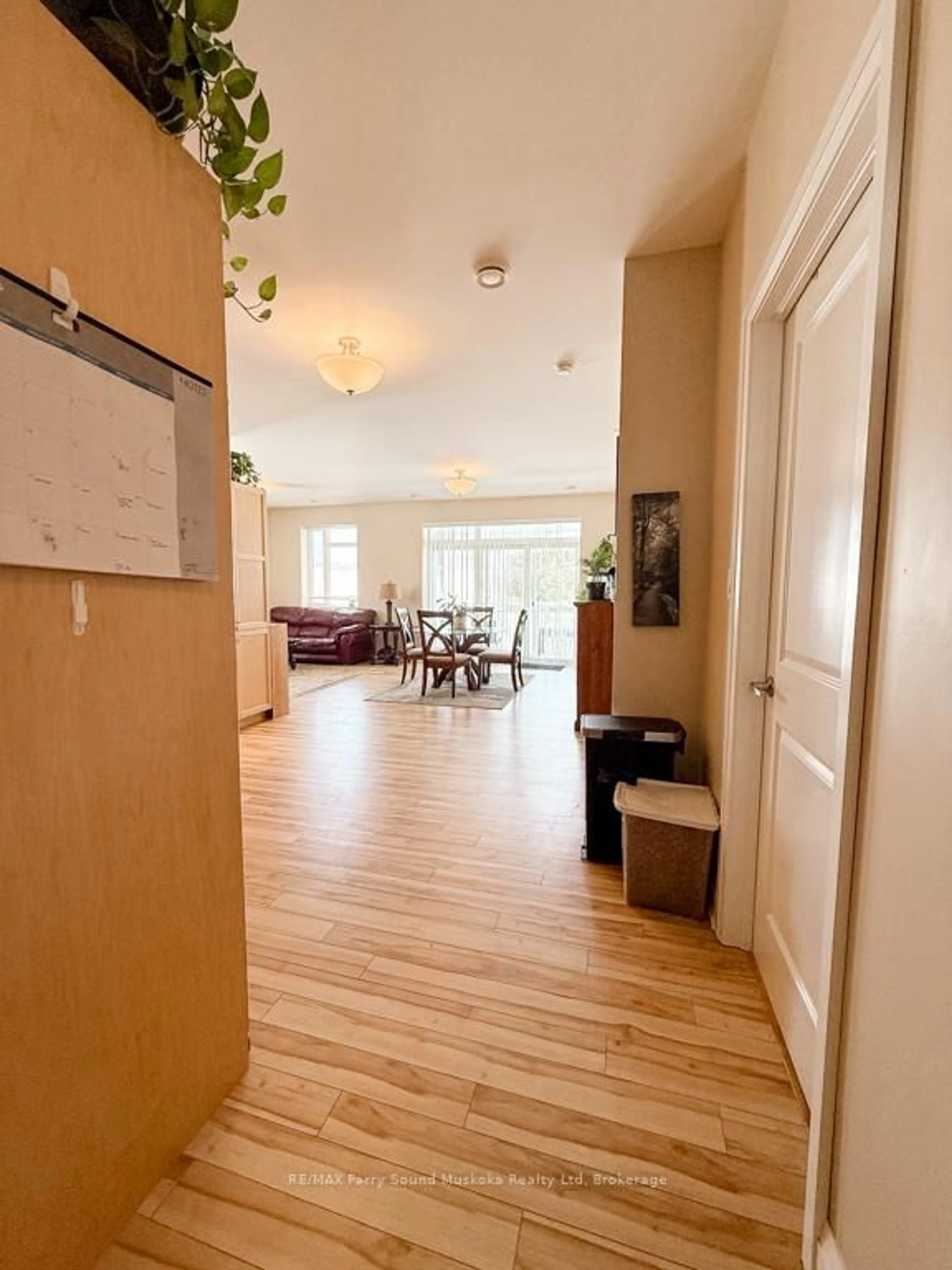 Indoor entryway for 20 Silver Birch Crt #304, Parry Sound Ontario P2A 0A7