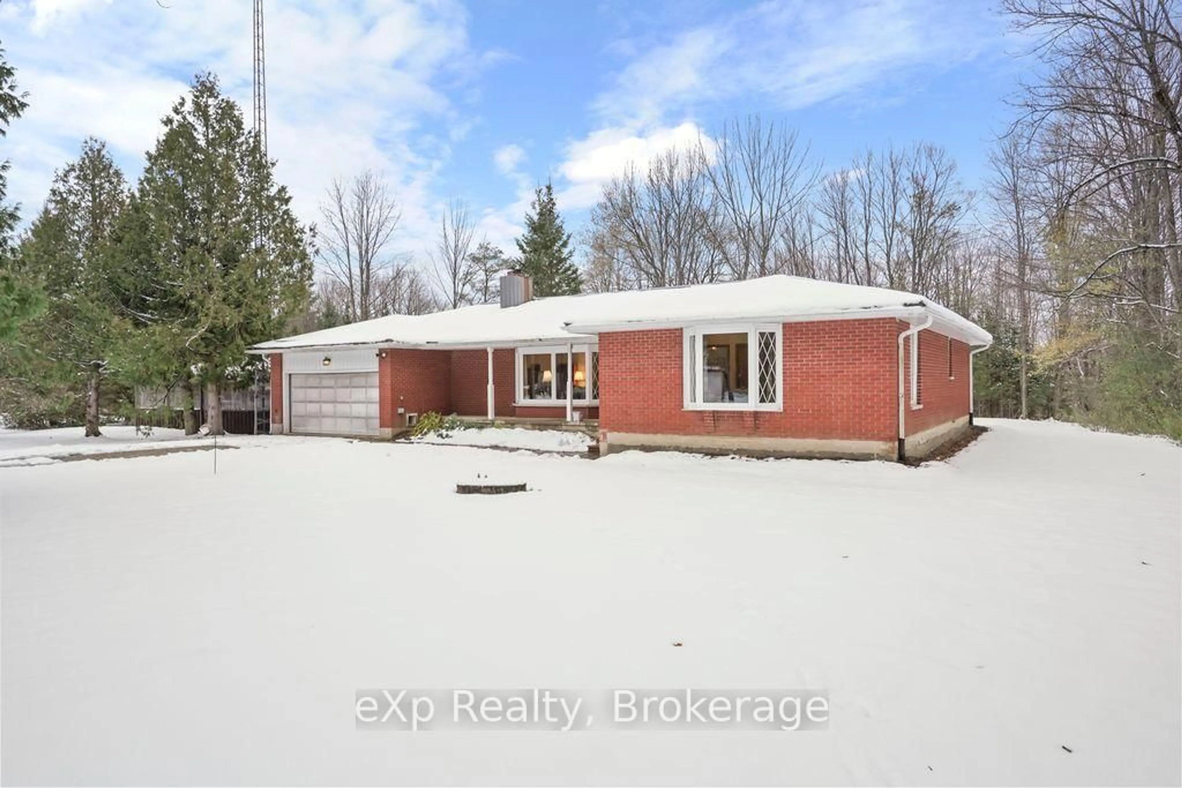 A pic from outside/outdoor area/front of a property/back of a property/a pic from drone, building for 557409 4th Concession, Meaford Ontario N0H 1E0