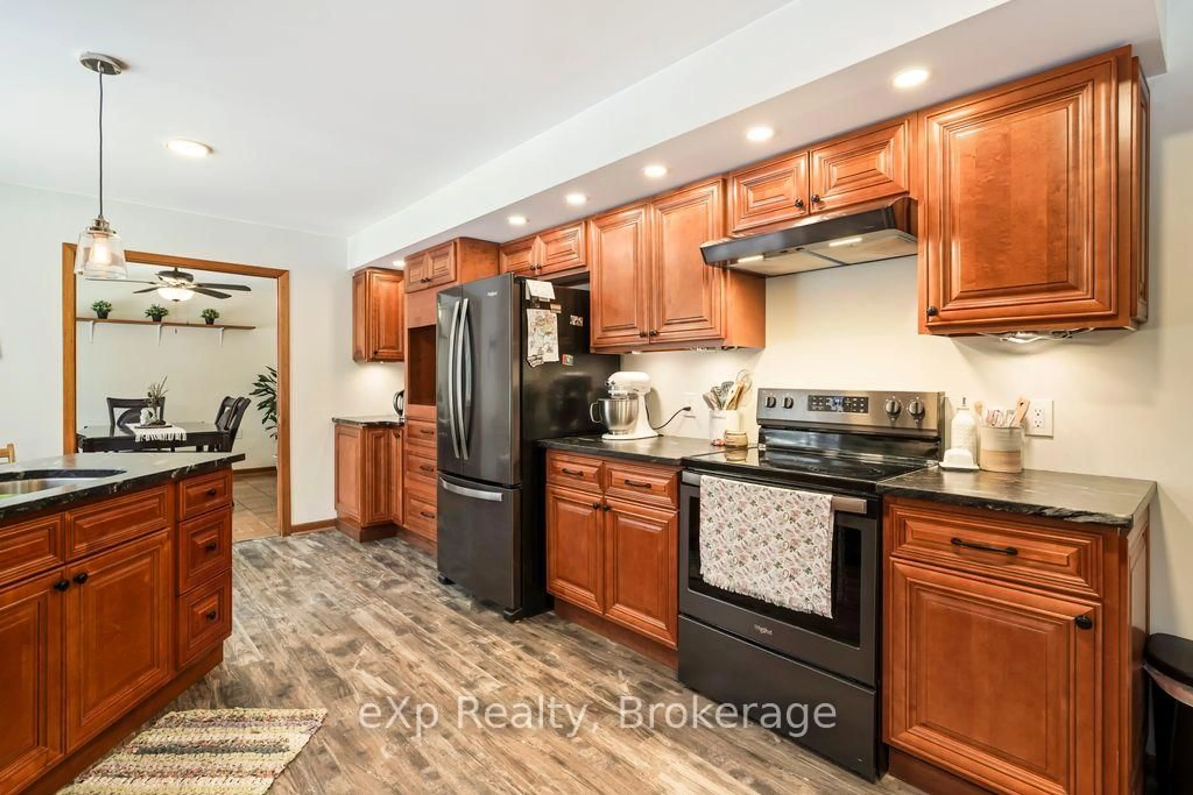 Standard kitchen, ceramic/tile floor for 557409 4th Concession, Meaford Ontario N0H 1E0