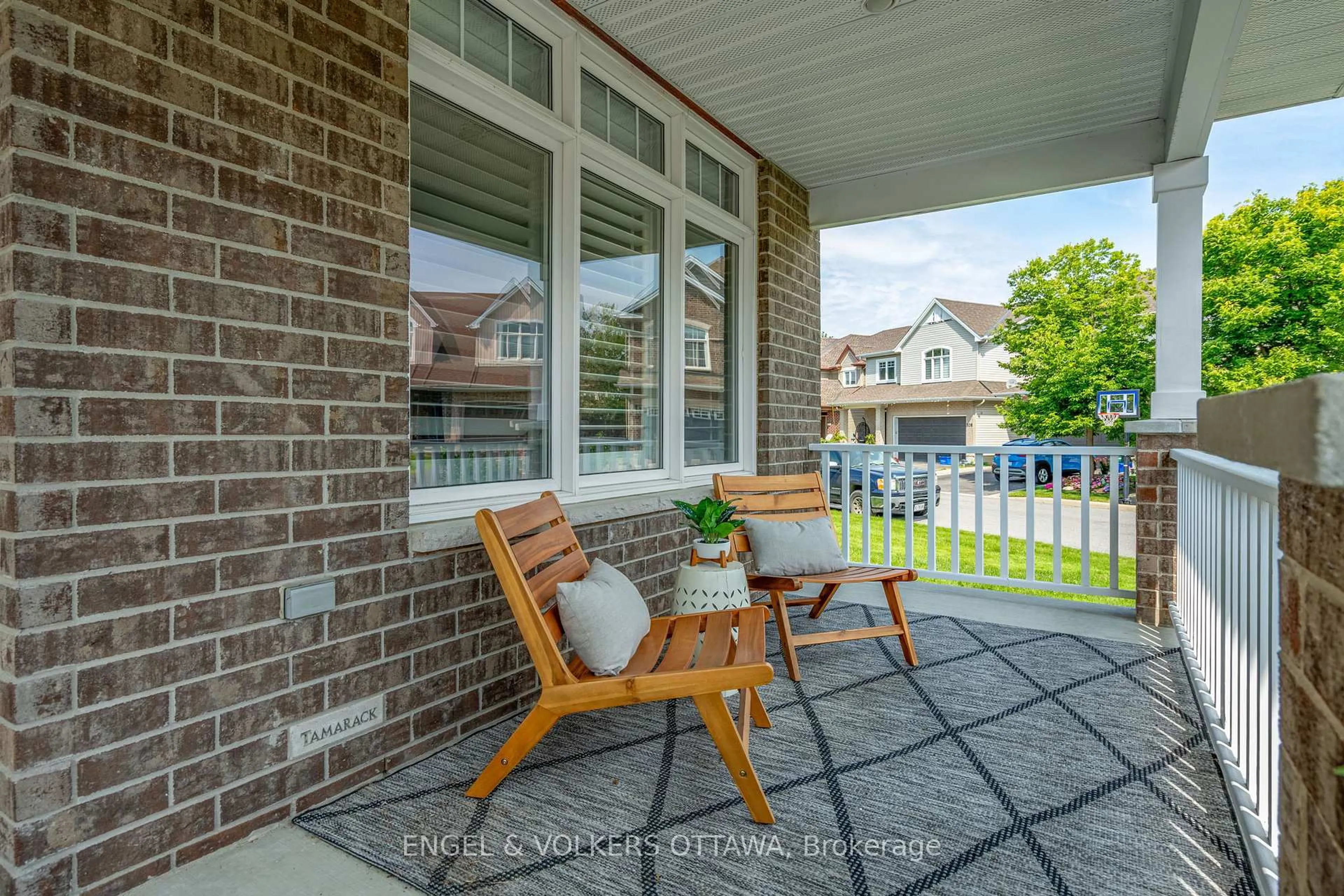 Patio, street for 517 Golden Sedge Way, Ottawa Ontario K1T 0G3