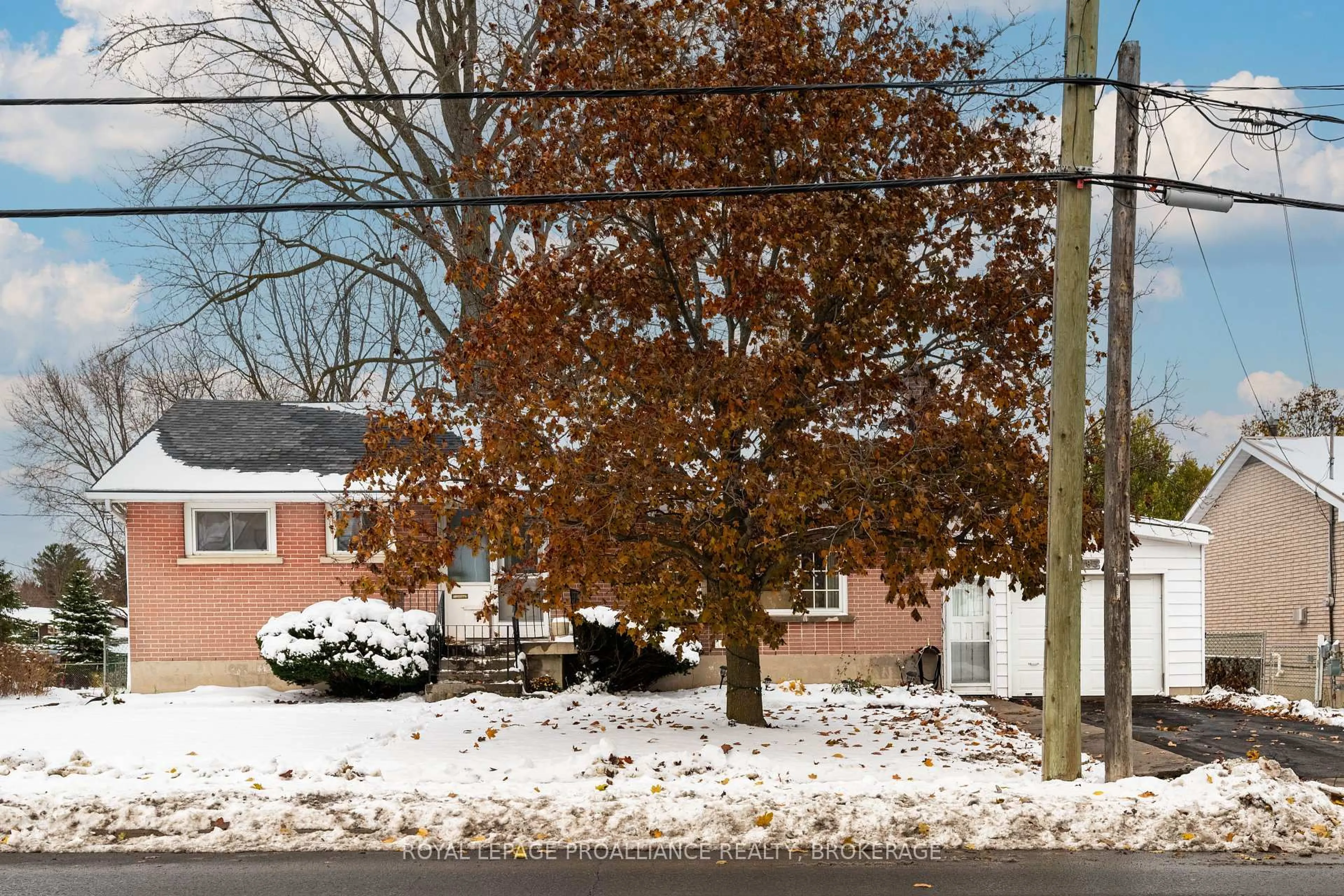 Unknown for 283 Camden Rd, Greater Napanee Ontario K7R 1E7