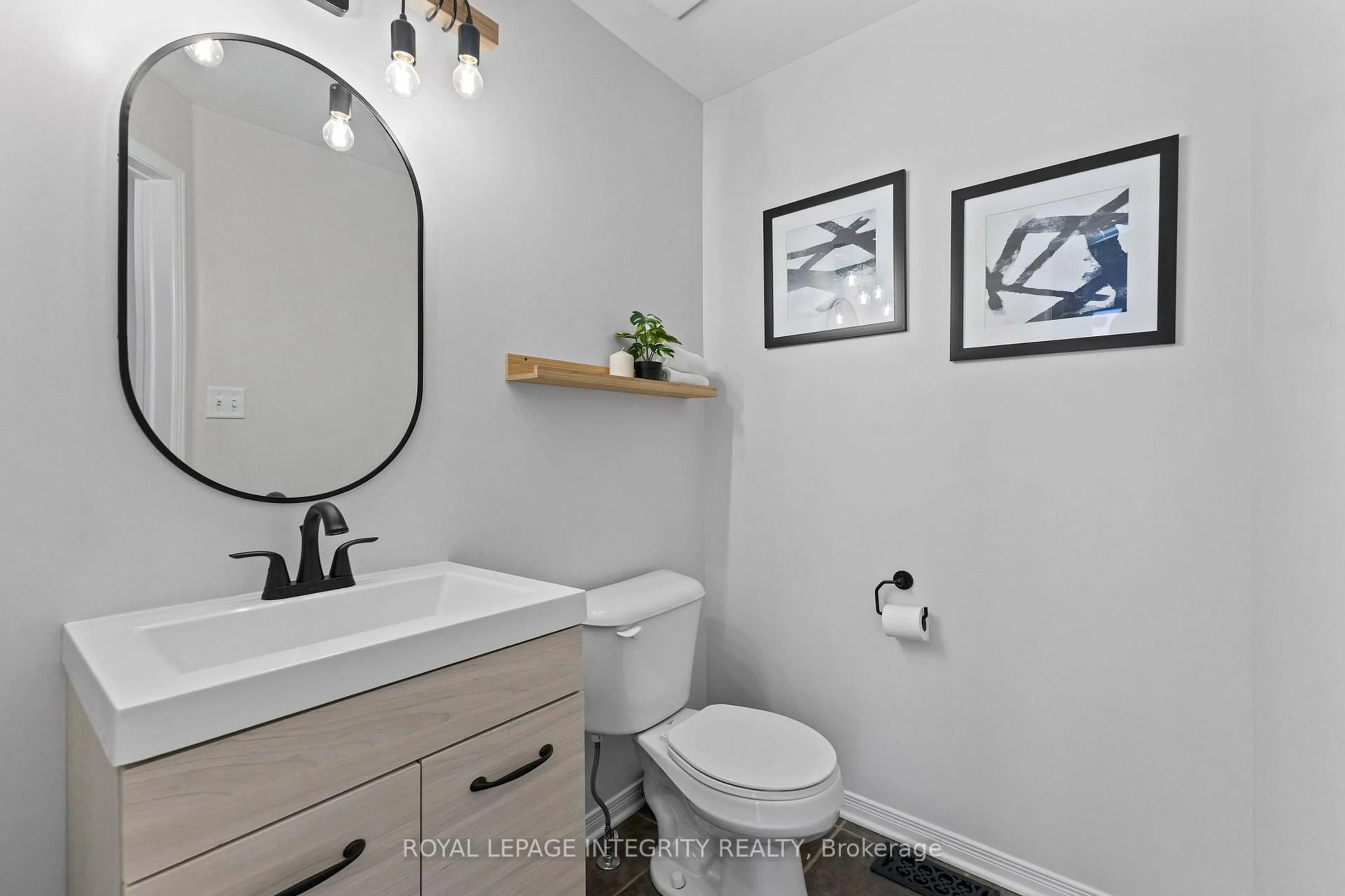 Contemporary bathroom, ceramic/tile floor for 30 Goldthorpe Private, Ottawa Ontario K2J 5L7