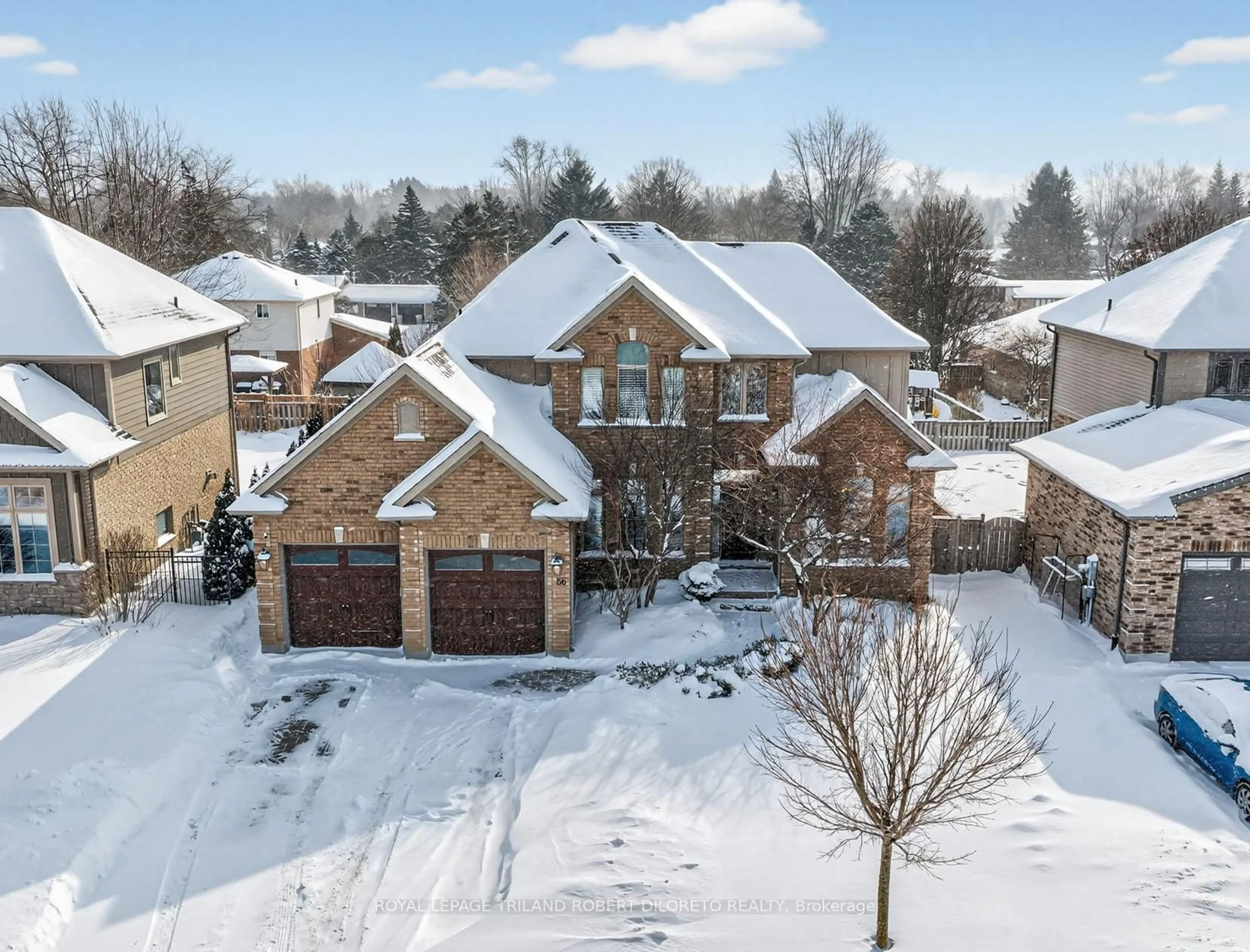 A pic from outside/outdoor area/front of a property/back of a property/a pic from drone, street for 56 Fieldstone Cres, Middlesex Centre Ontario N0L 1R0