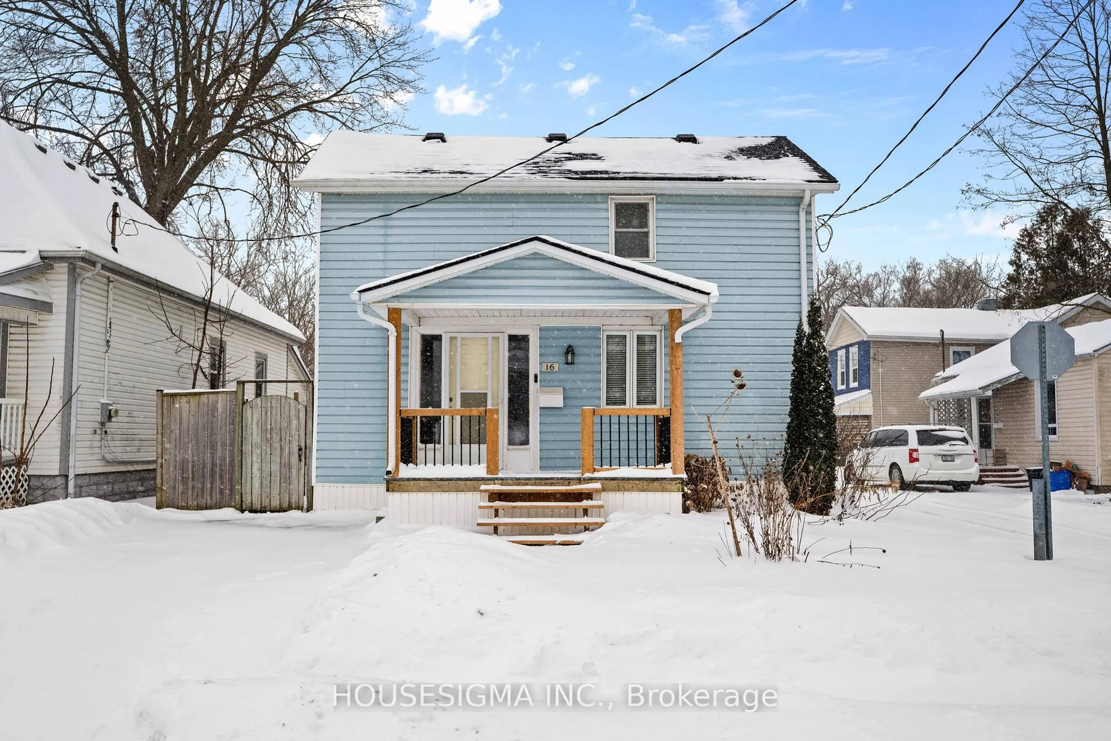 Unknown for 16 Centre St, St. Thomas Ontario N5R 2Z2