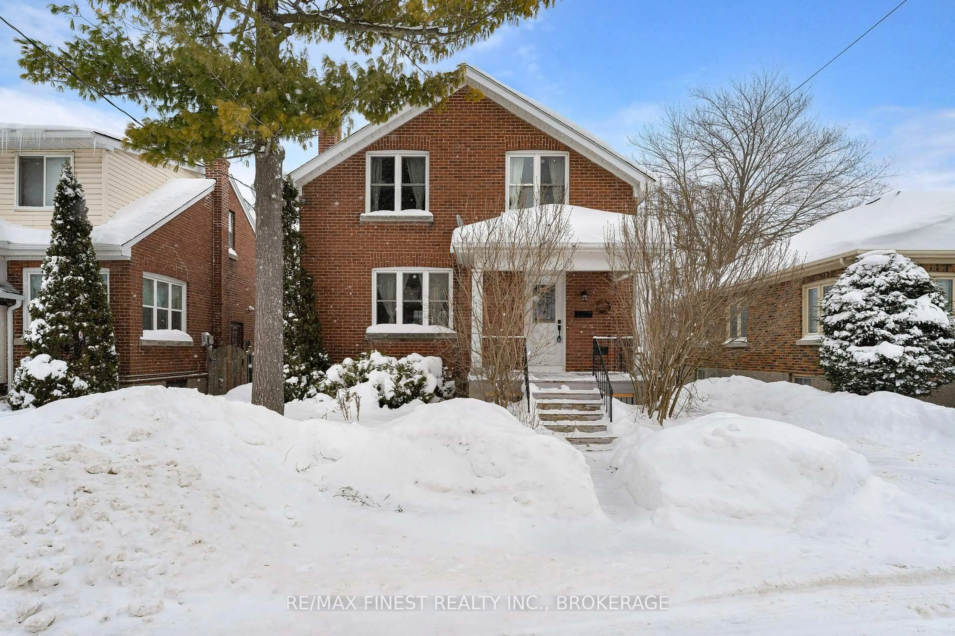 Home with brick exterior material, street for 55 Lansdowne St, Kingston Ontario K7K 4E4