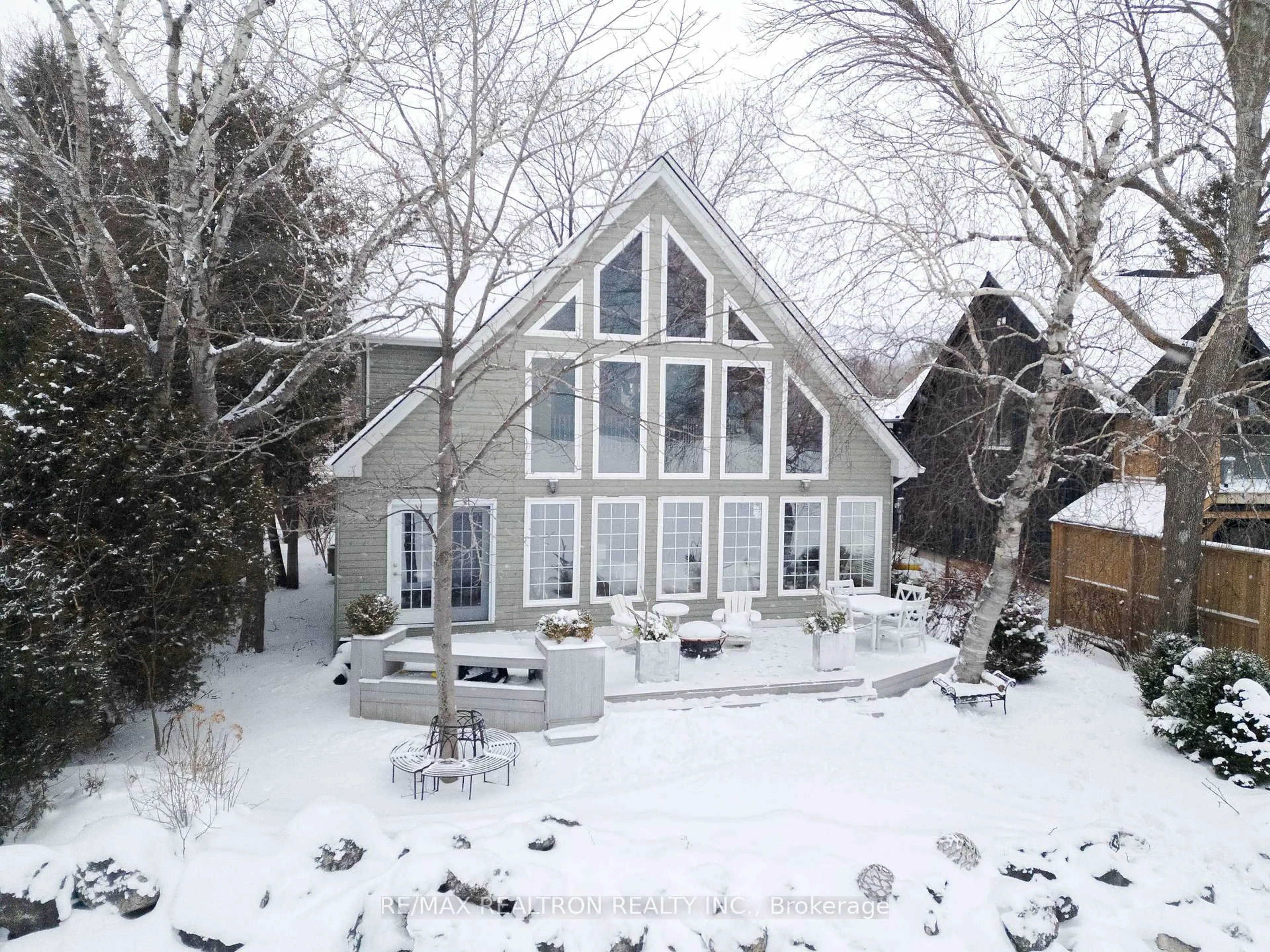 A pic from outside/outdoor area/front of a property/back of a property/a pic from drone, mountain view for 209733 Highway 26, Blue Mountains Ontario L9Y 0M8