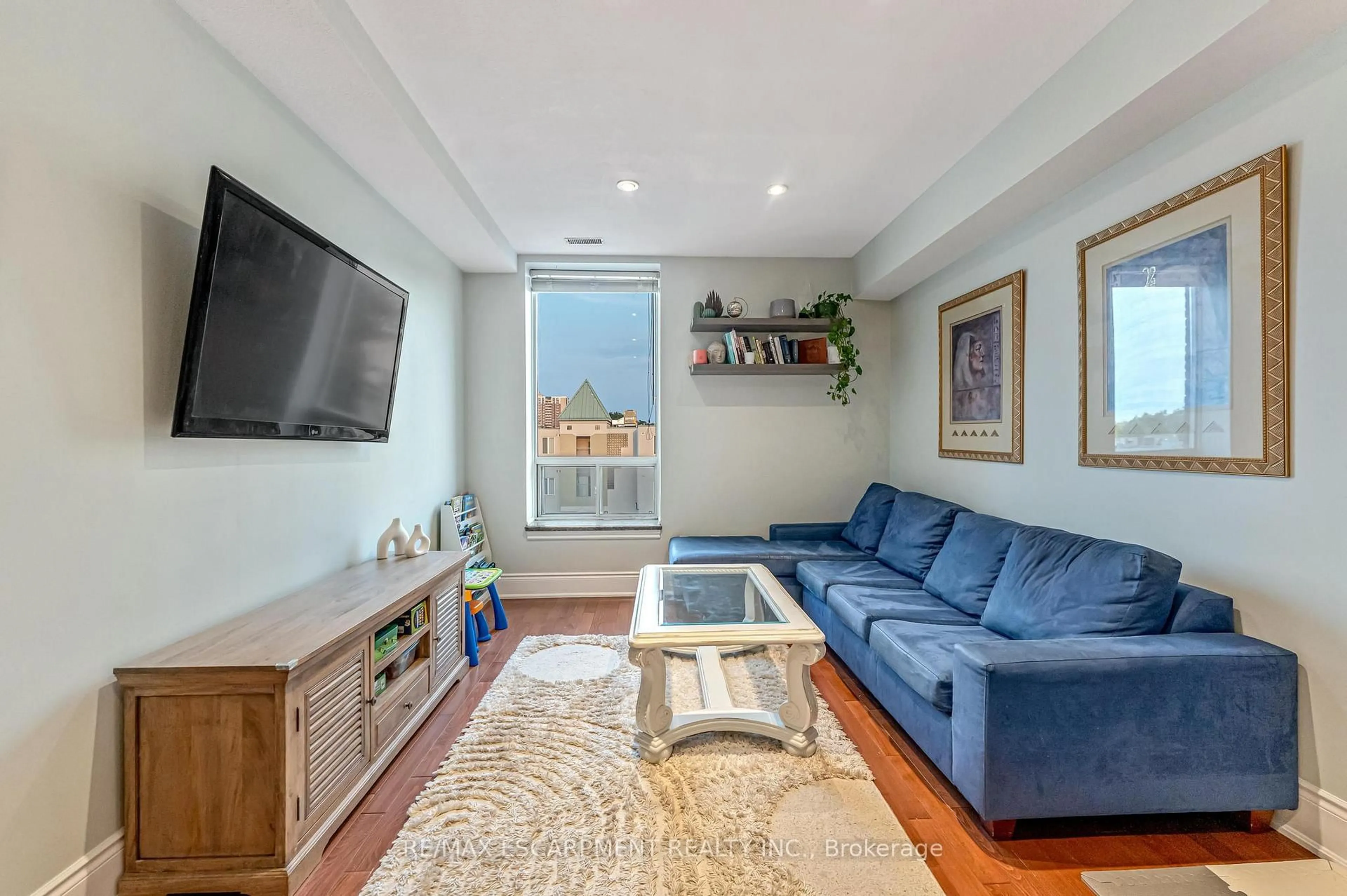 Living room with furniture, unknown for 283 KING St #304, Hamilton Ontario L8N 1B9