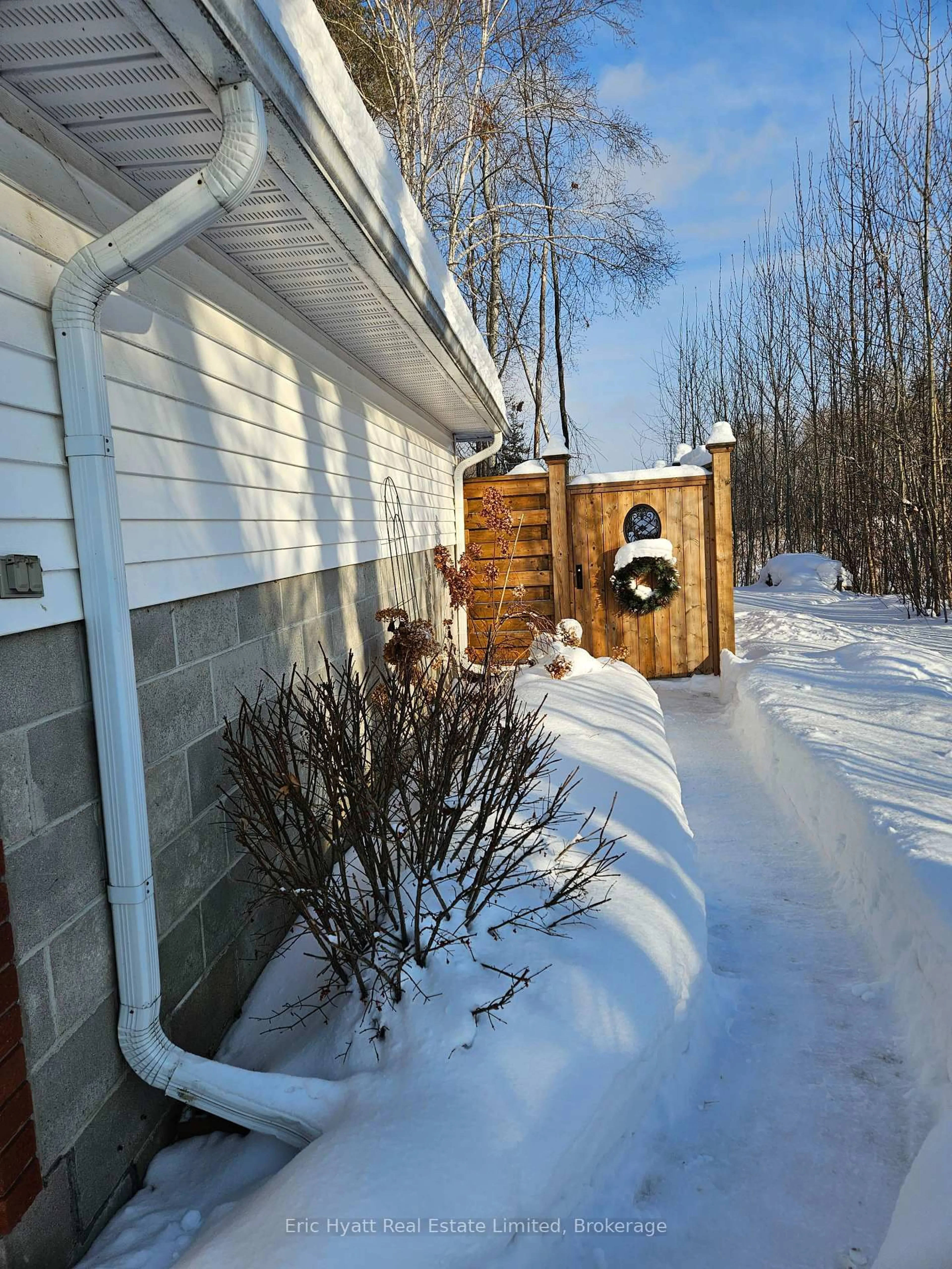 Unknown for 1510 CHAPAIS Dr, North Bay Ontario P1B 6M4