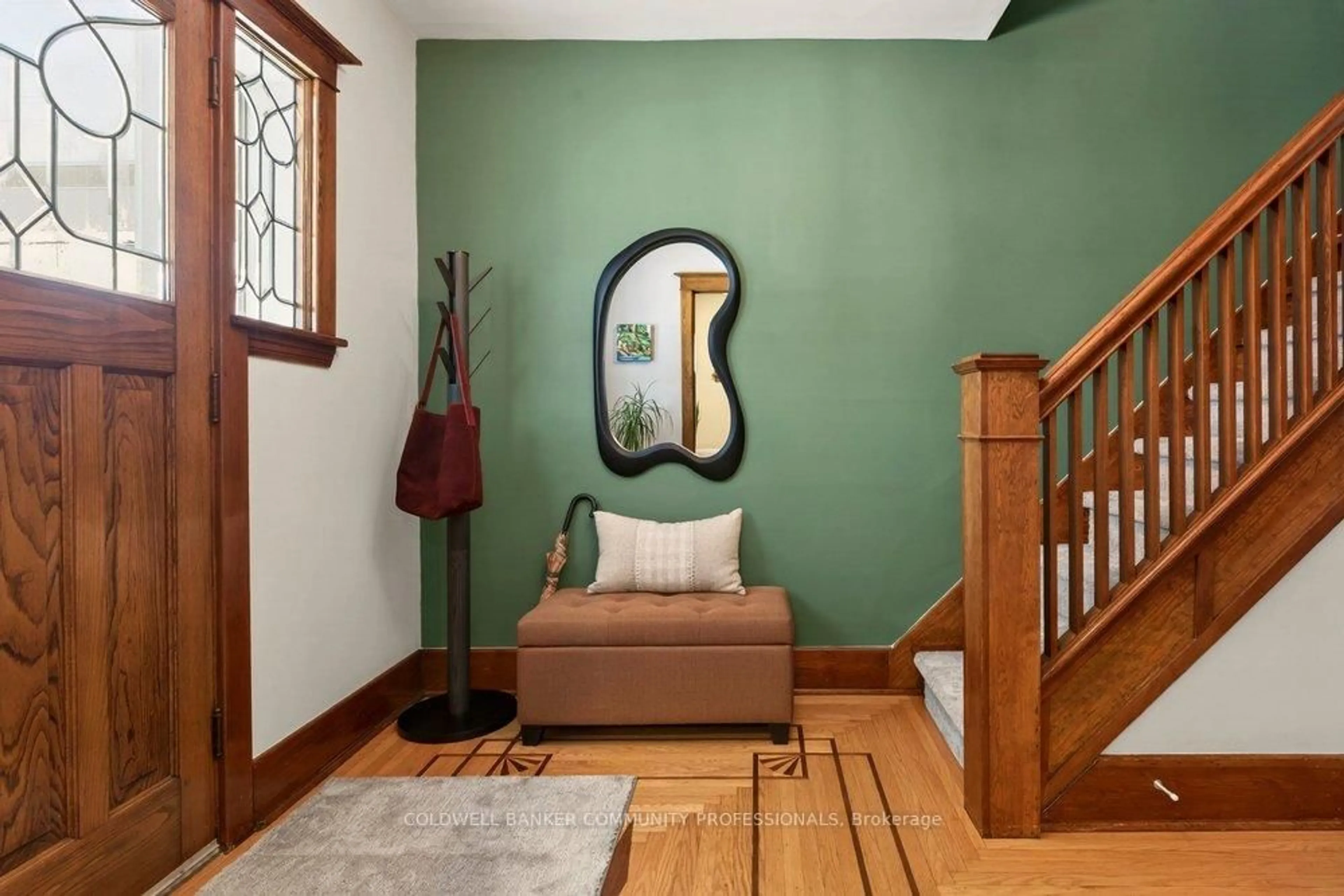 Indoor entryway for 22 Mill St, Hamilton Ontario L8R 2E1