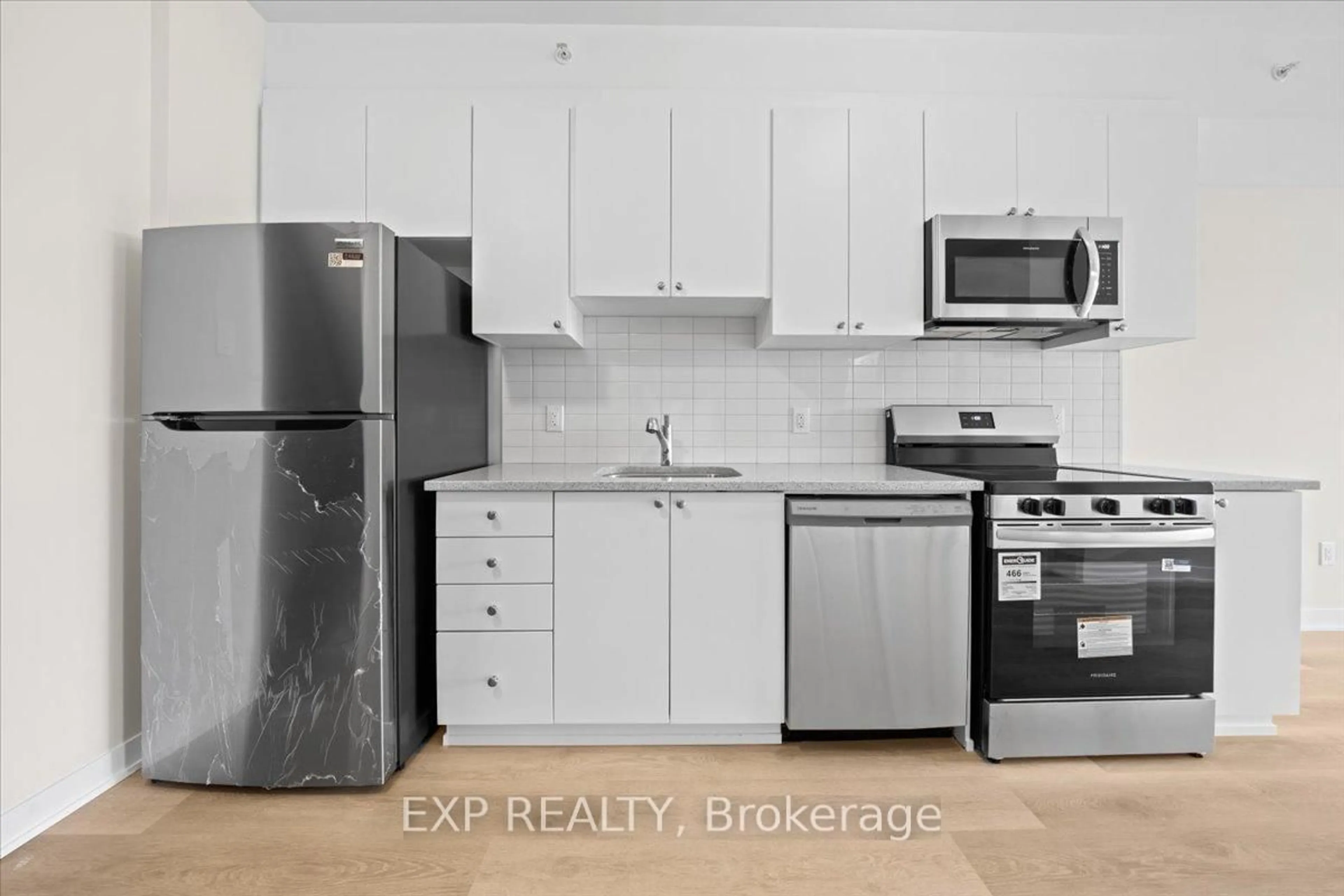 Standard kitchen, unknown for 2376 Tenth Line #209, Ottawa Ontario K4A 0M7