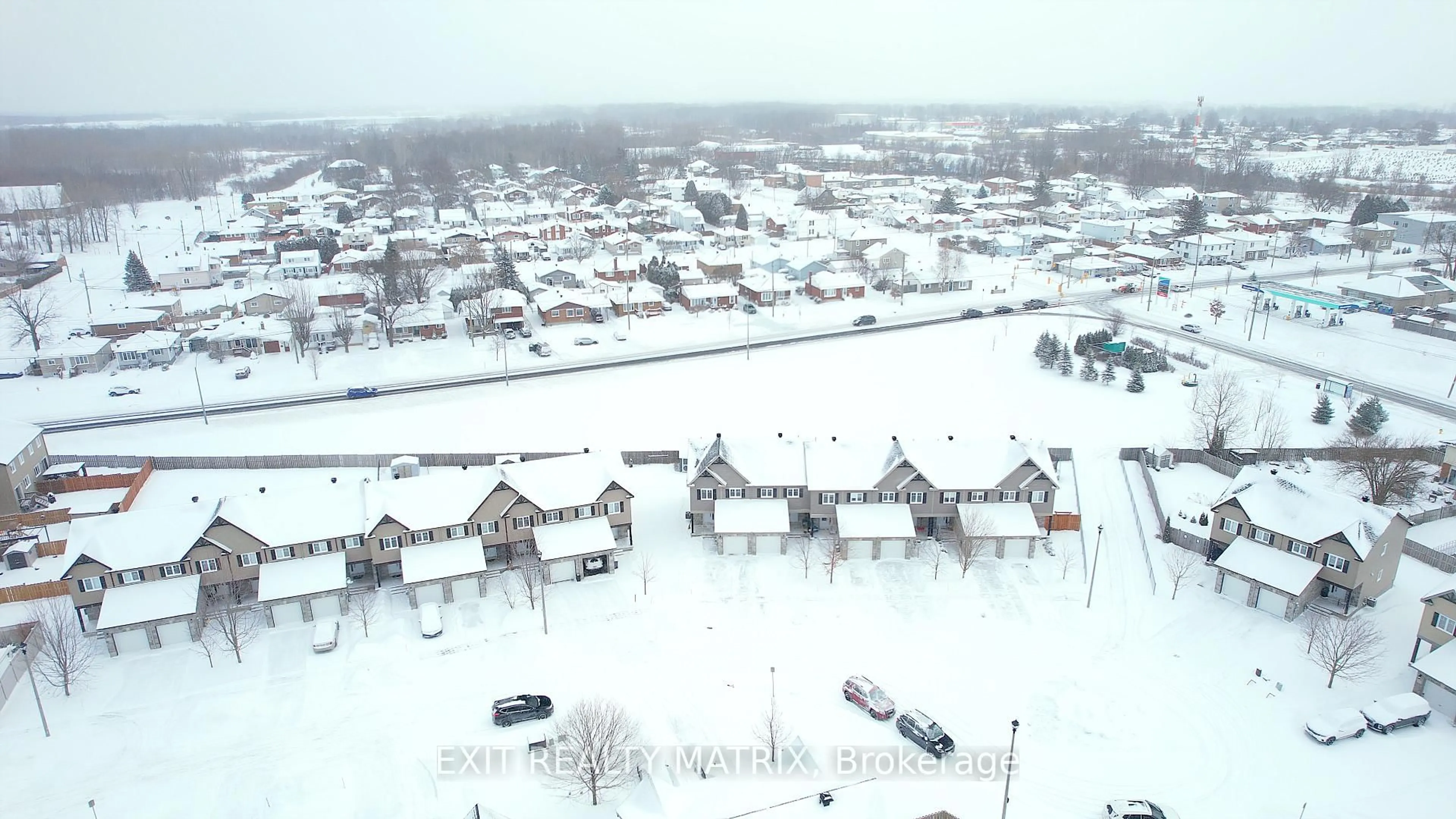 Blurry image for 1117 Clement Crt, Cornwall Ontario K6H 0G3